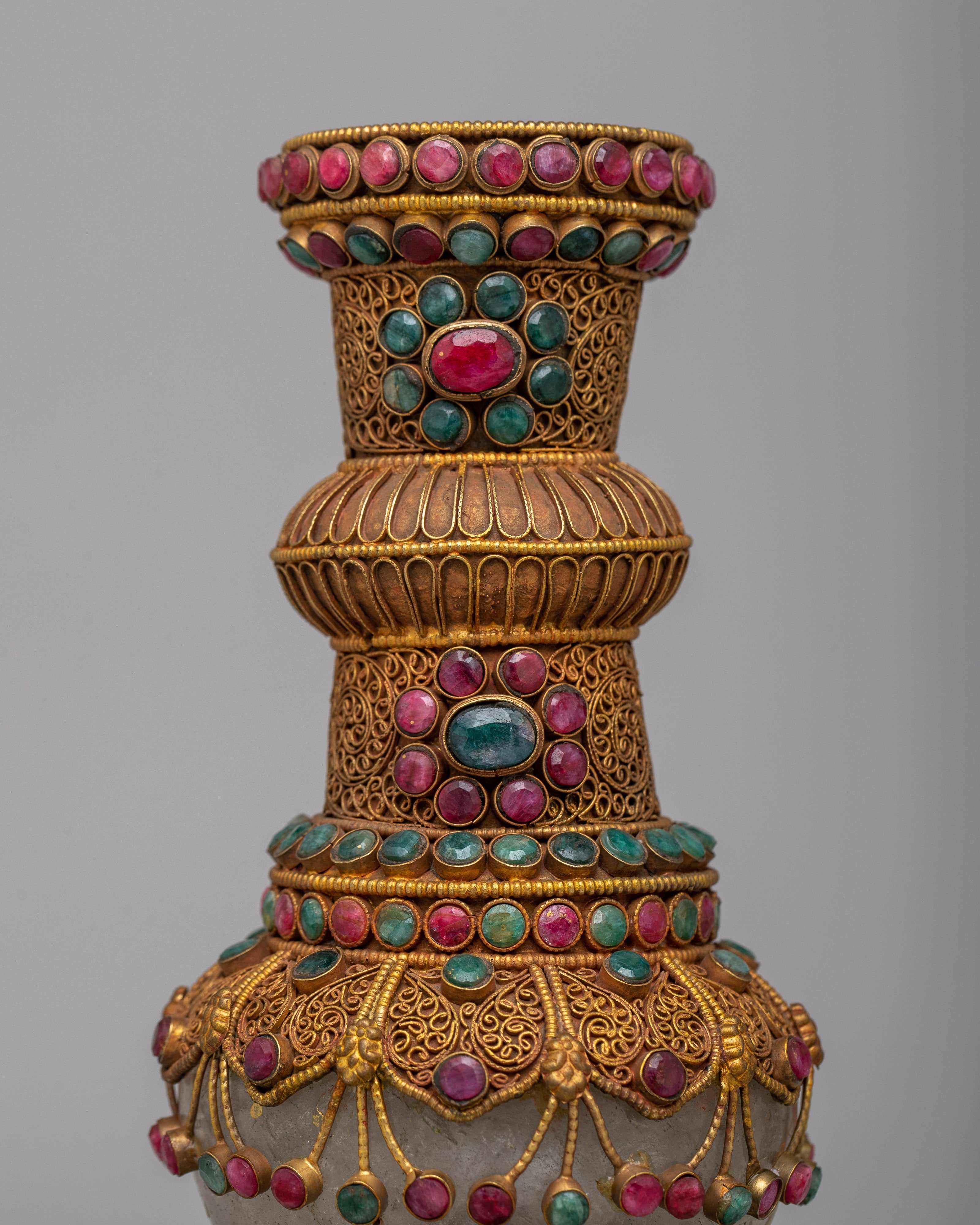 Tibetan Gold Fower Vase Set | Elevating Floral Arrangements with Grace