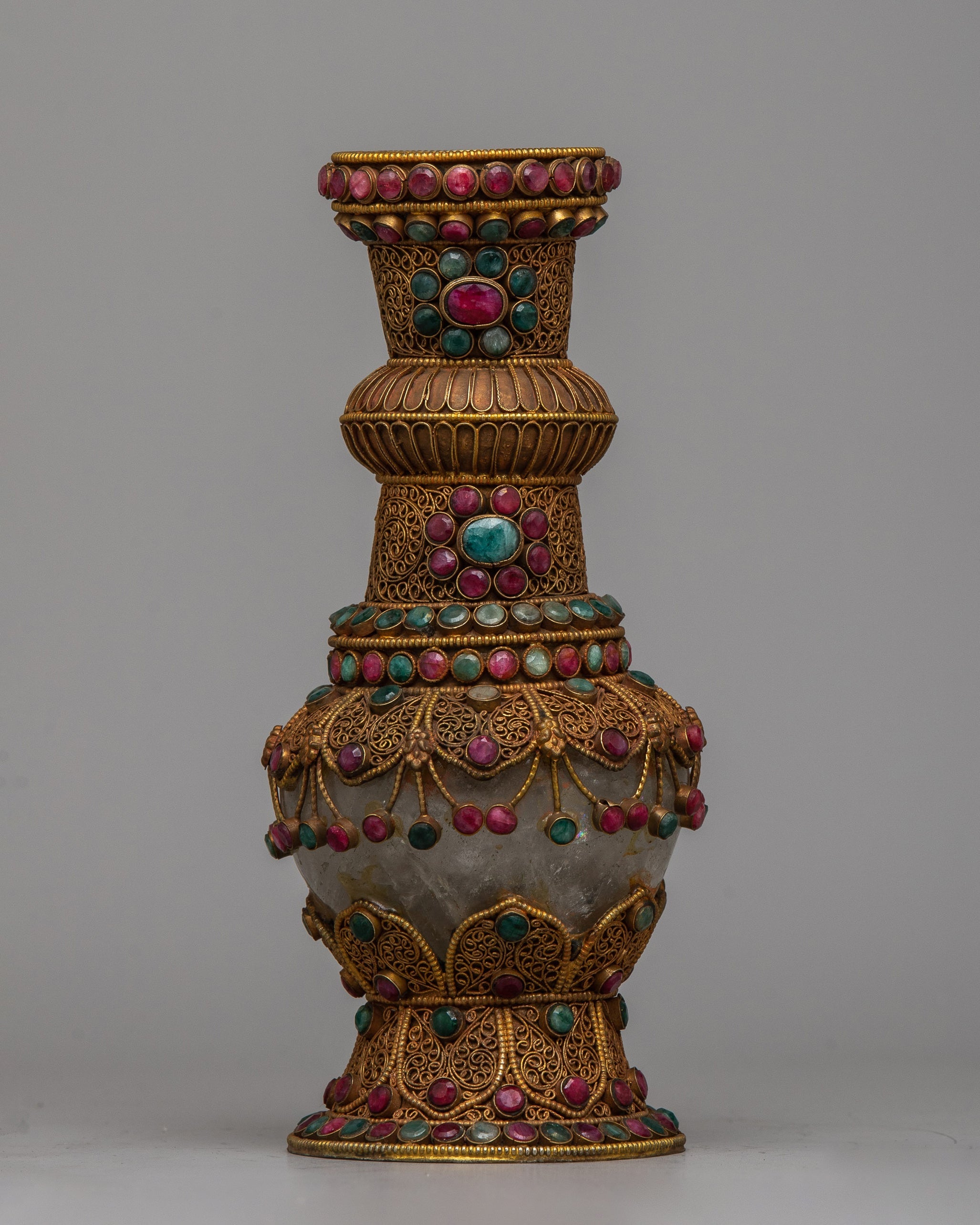 Tibetan Gold Fower Vase Set | Elevating Floral Arrangements with Grace