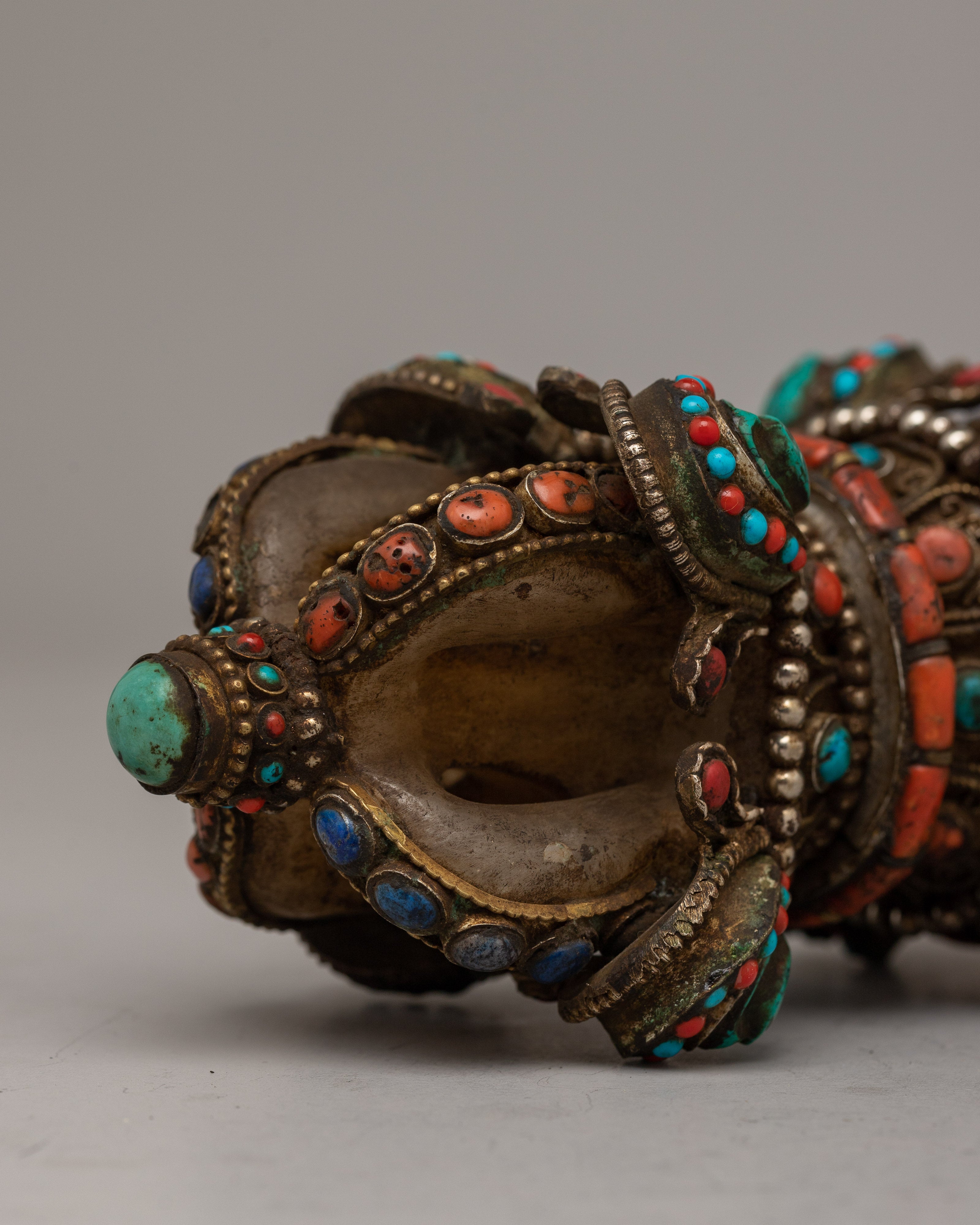 Vajra Dorje Crystal | A Sacred Symbol of Strength and Clarity