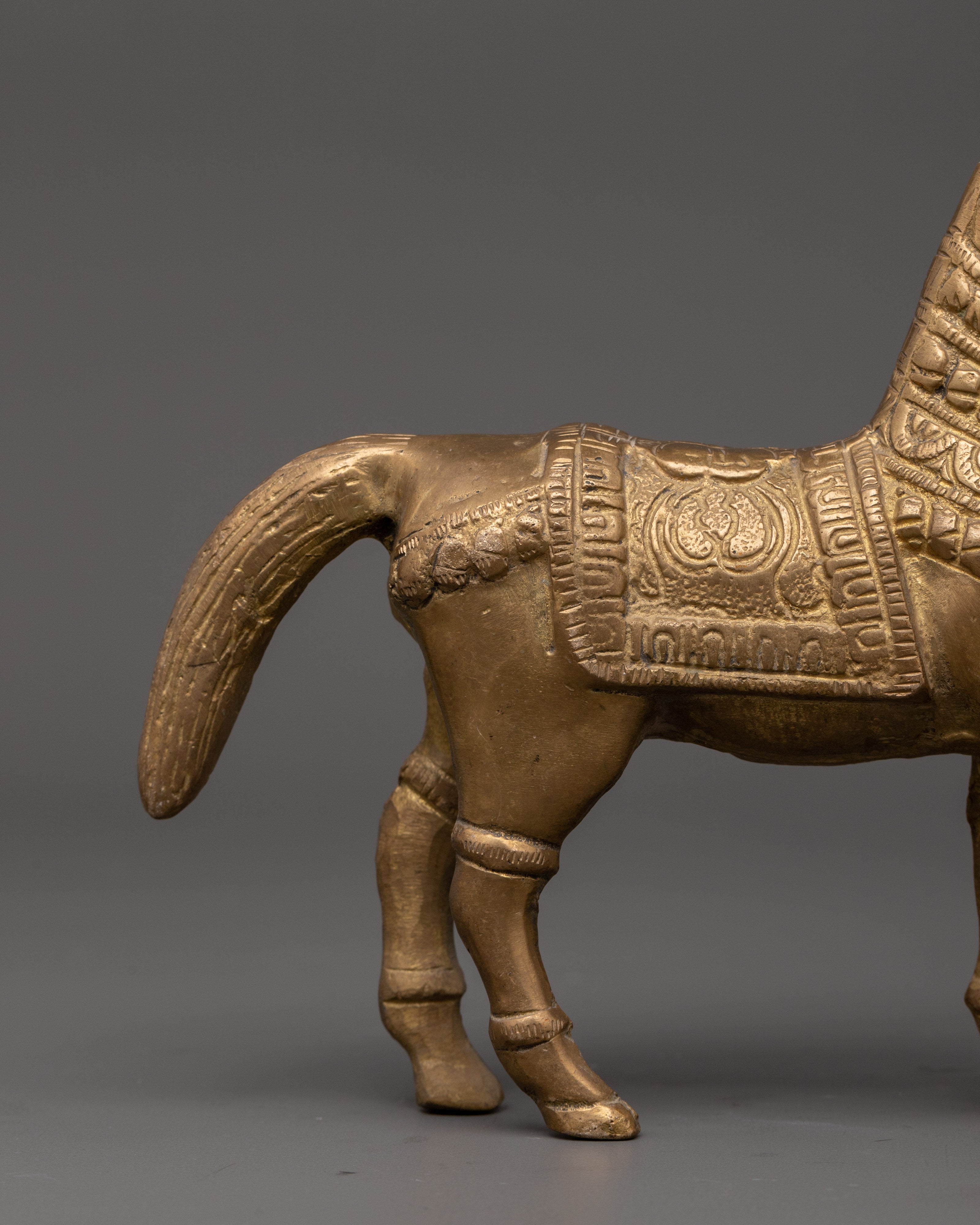 Brass Horse Sculpture for Home Decor | Handcrafted Symbol of Power, Speed & Victory