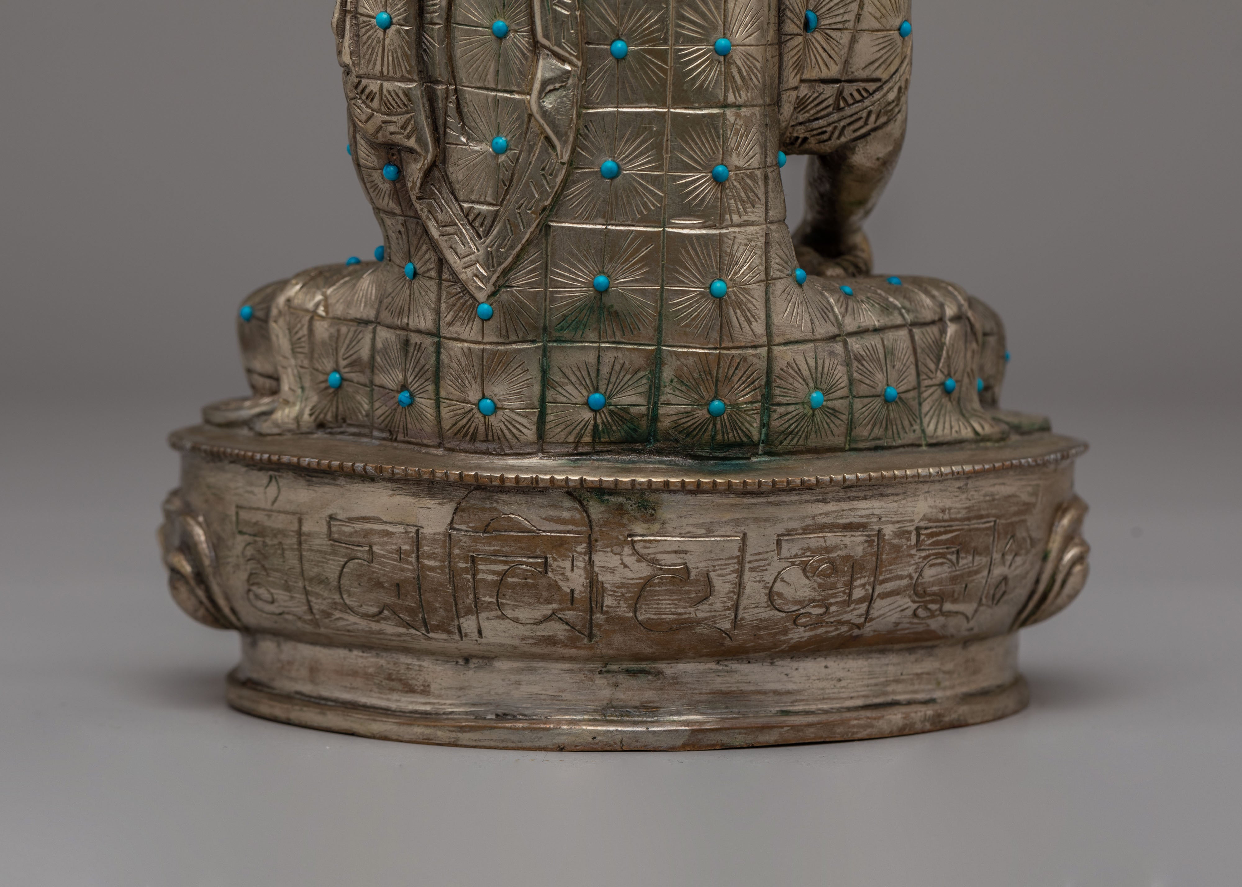 Tibetan Sacred Shakyamuni Buddha Statue | Traditional Buddhist Artwork