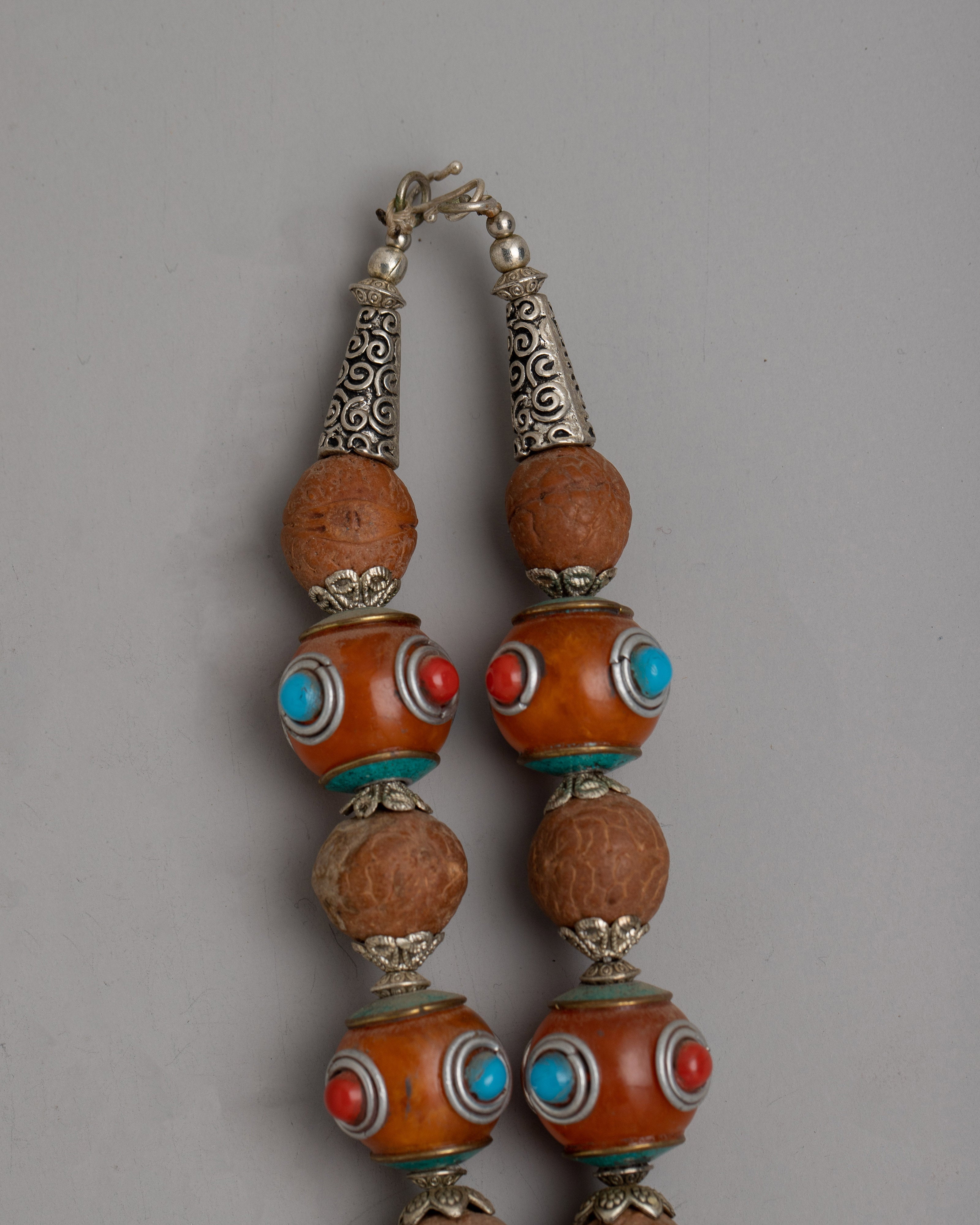 Tibetan Amber Necklace | Embrace Tradition with Unique Elegance