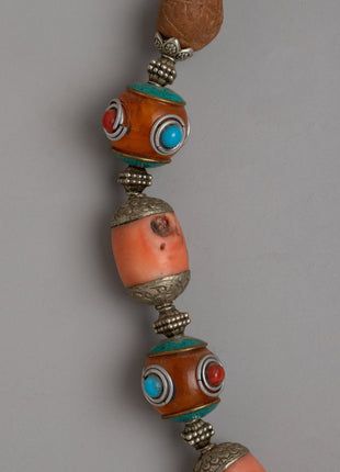 Tibetan Amber Necklace | Embrace Tradition with Unique Elegance