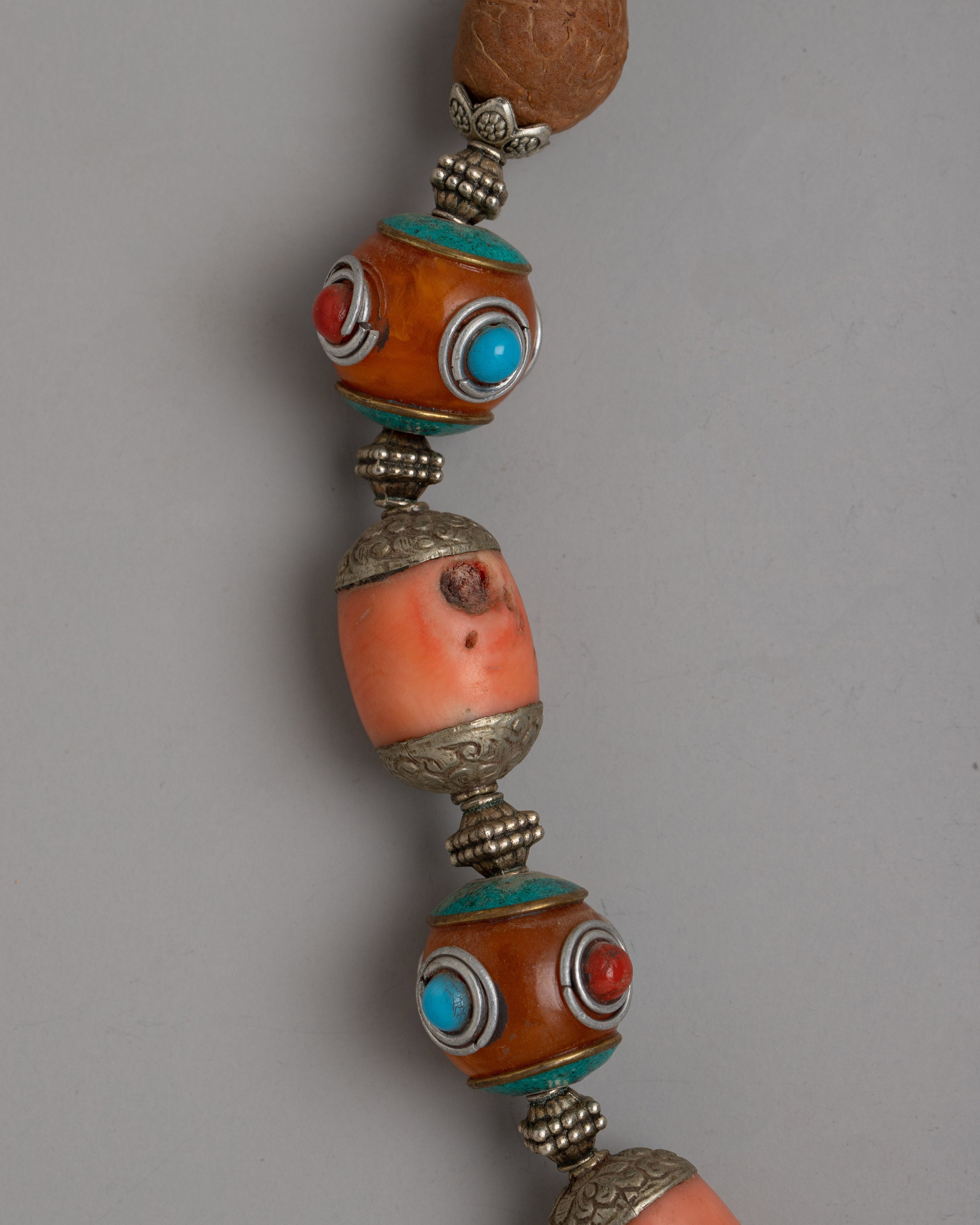 Tibetan Amber Necklace | Embrace Tradition with Unique Elegance