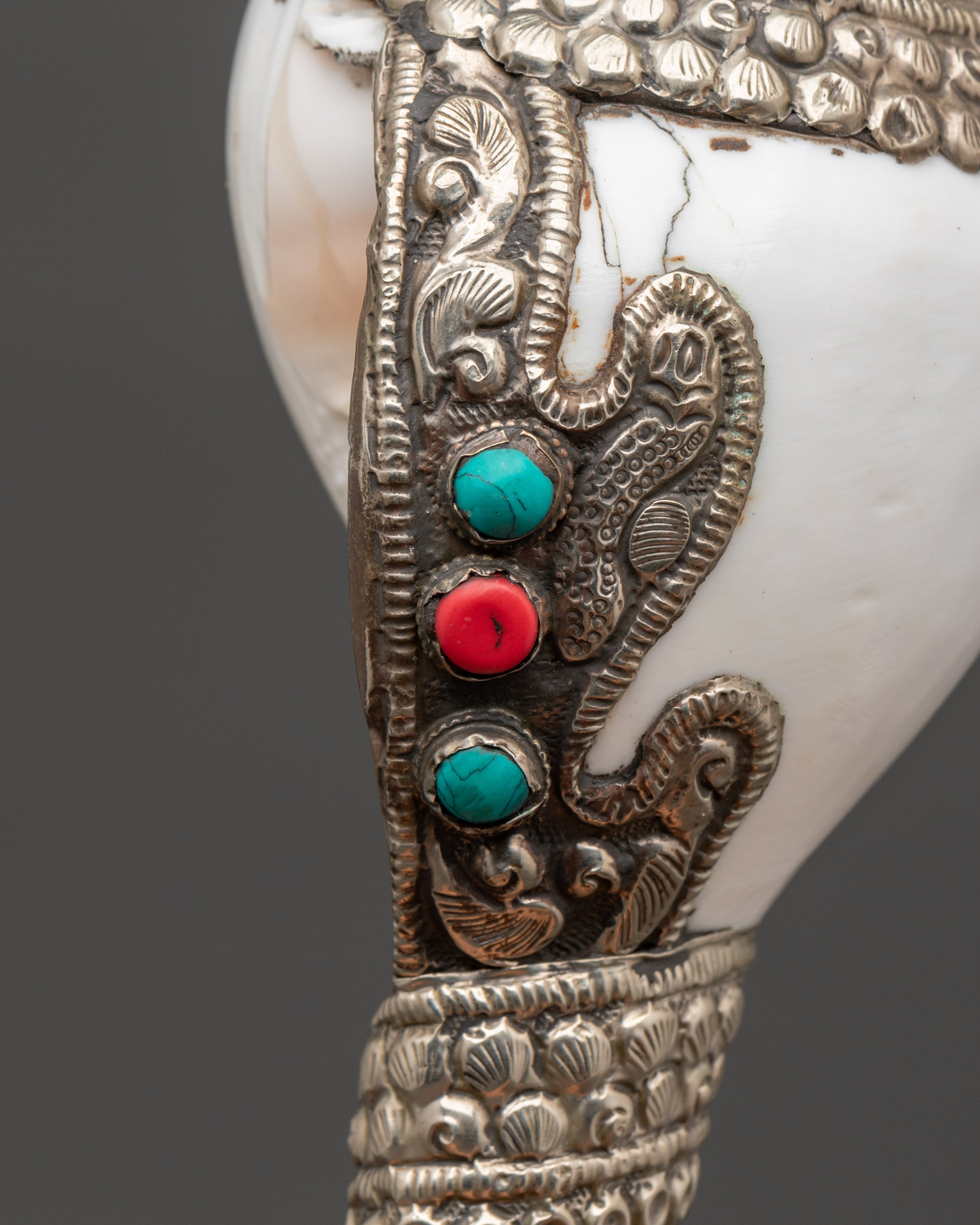 Tibetan Sacred Ritual Item Conch Shell | Handcrafted Shankha for Rituals and Ceremonies