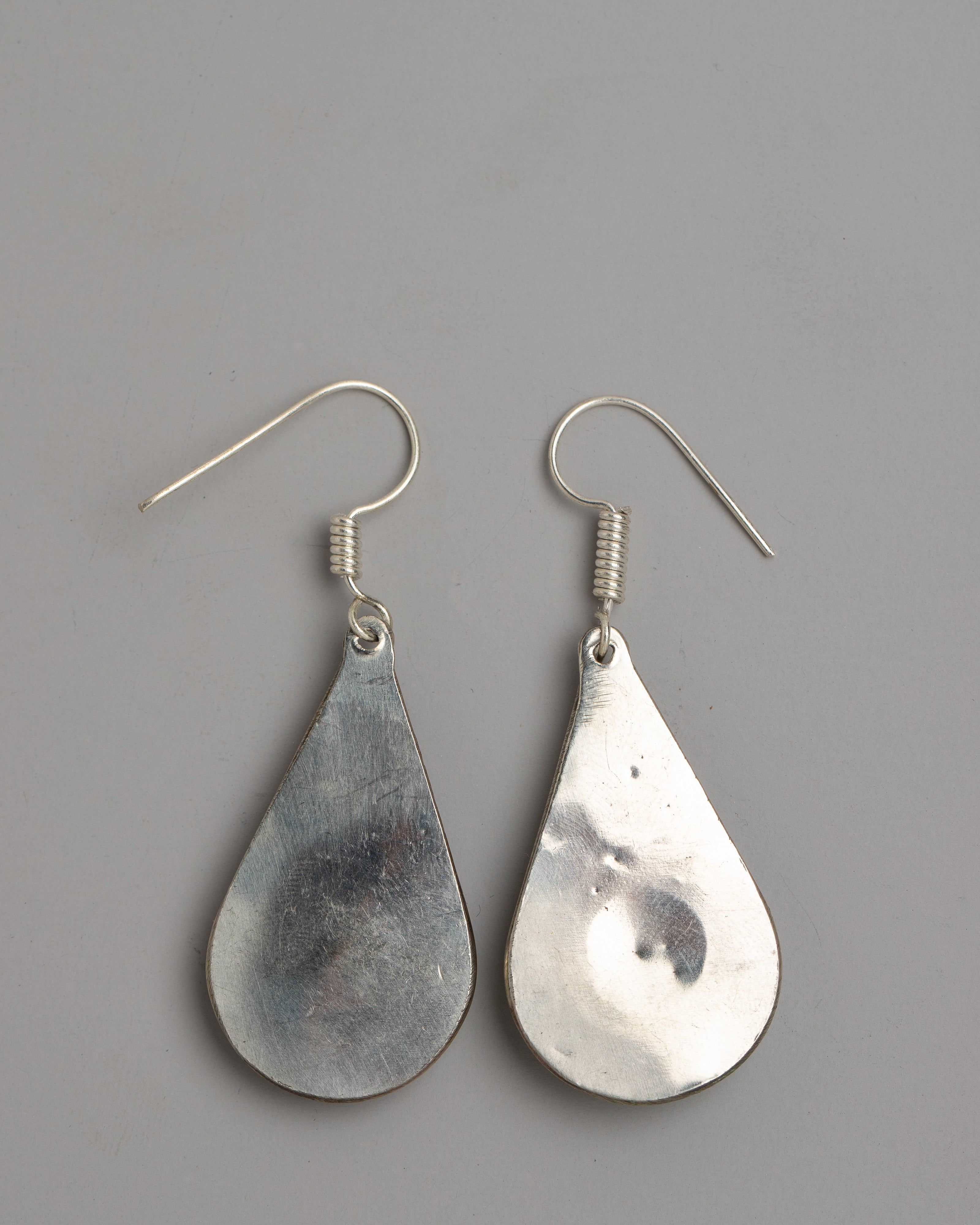 Set of Earrings | Featuring a Delicate Water Drop Design