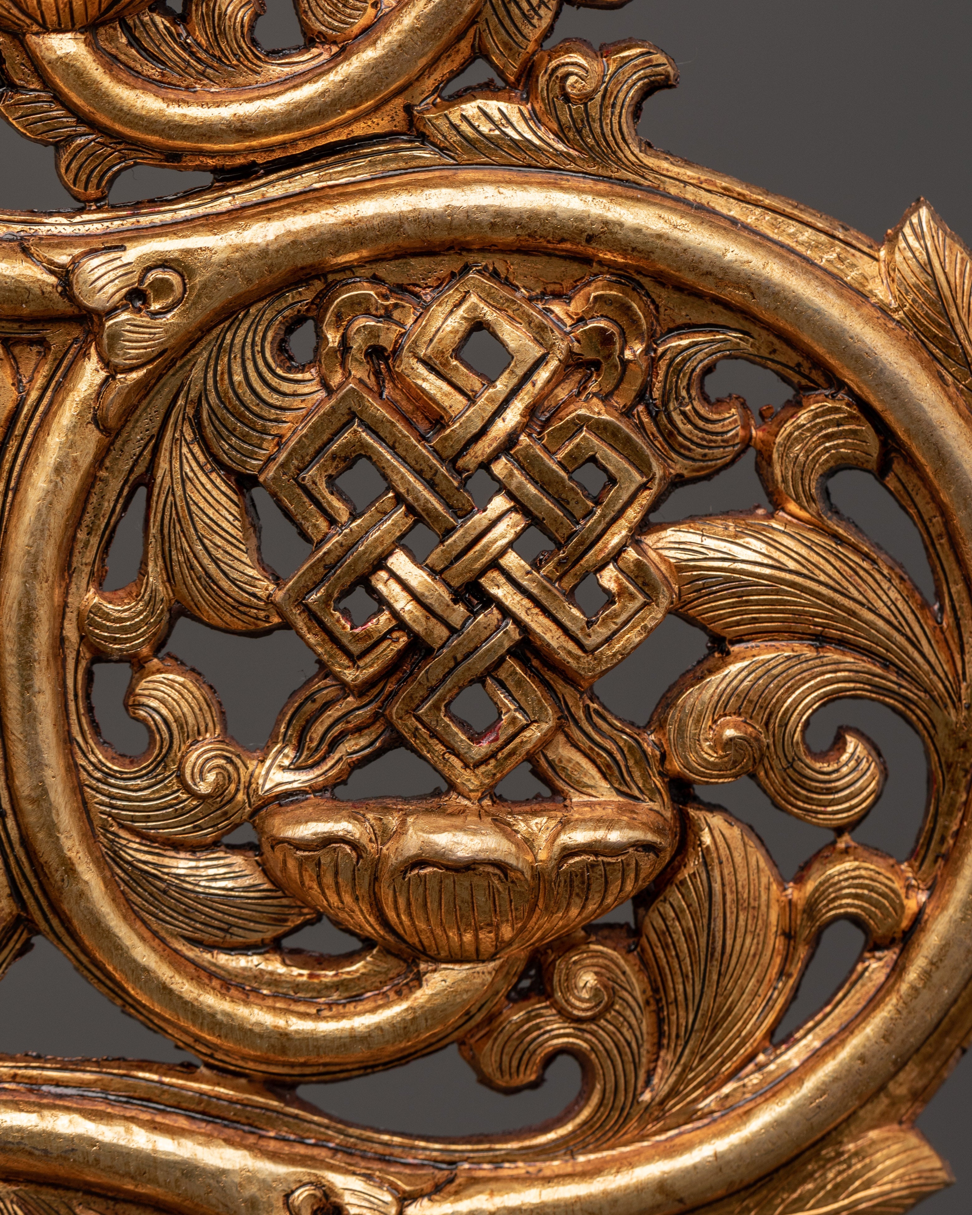 Sacred Guru Rinpoche with 8 Auspicious Symbols | Tibetan Deity Figure