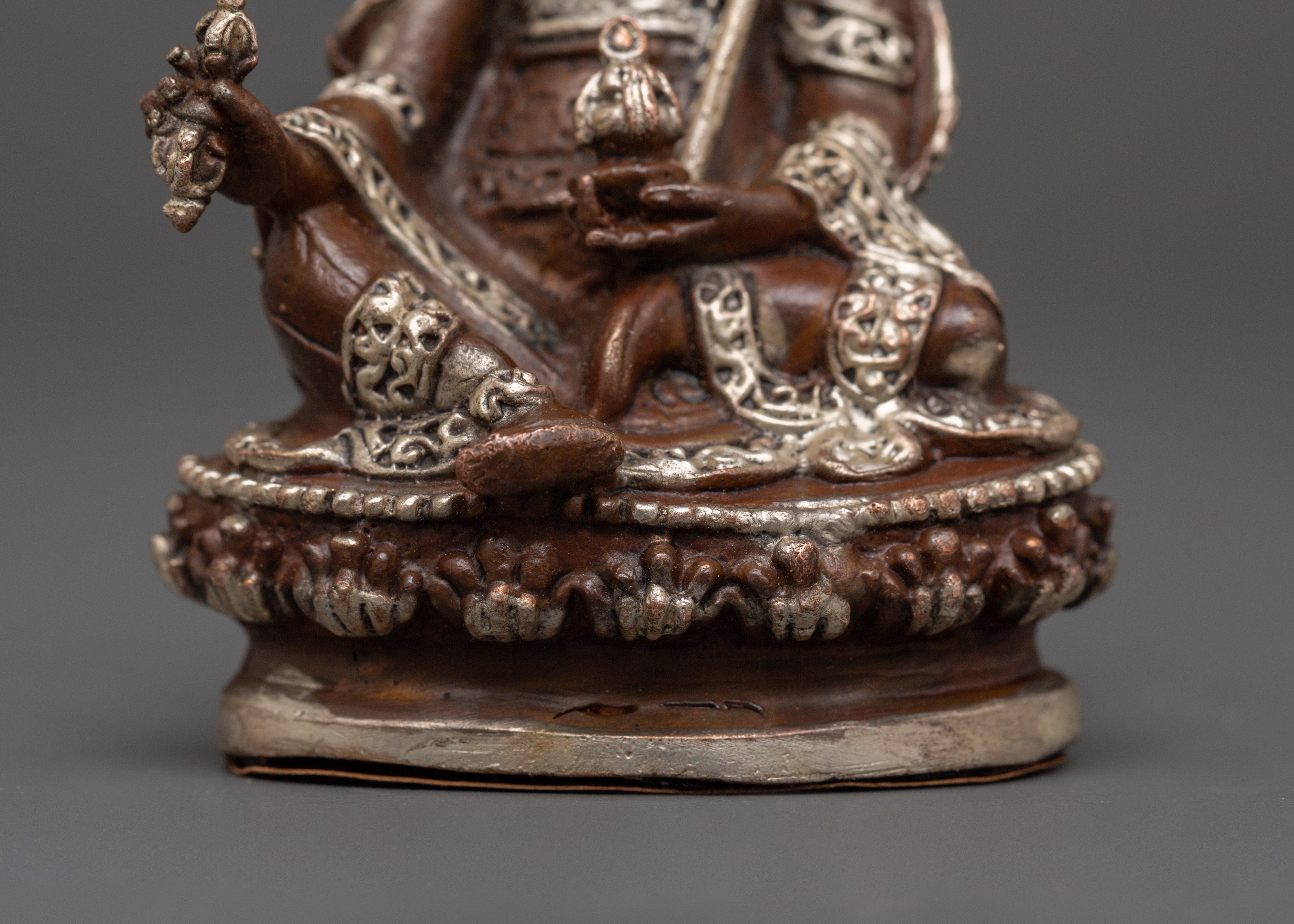 Guru Rinpoche Figurine | Spiritual Statue