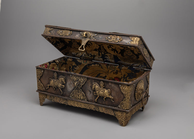 Wow Iron Box Treasure | Perfect for Preserving Your Most Precious Treasures in Style