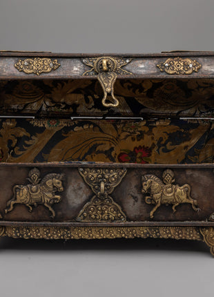 Wow Iron Box Treasure | Perfect for Preserving Your Most Precious Treasures in Style
