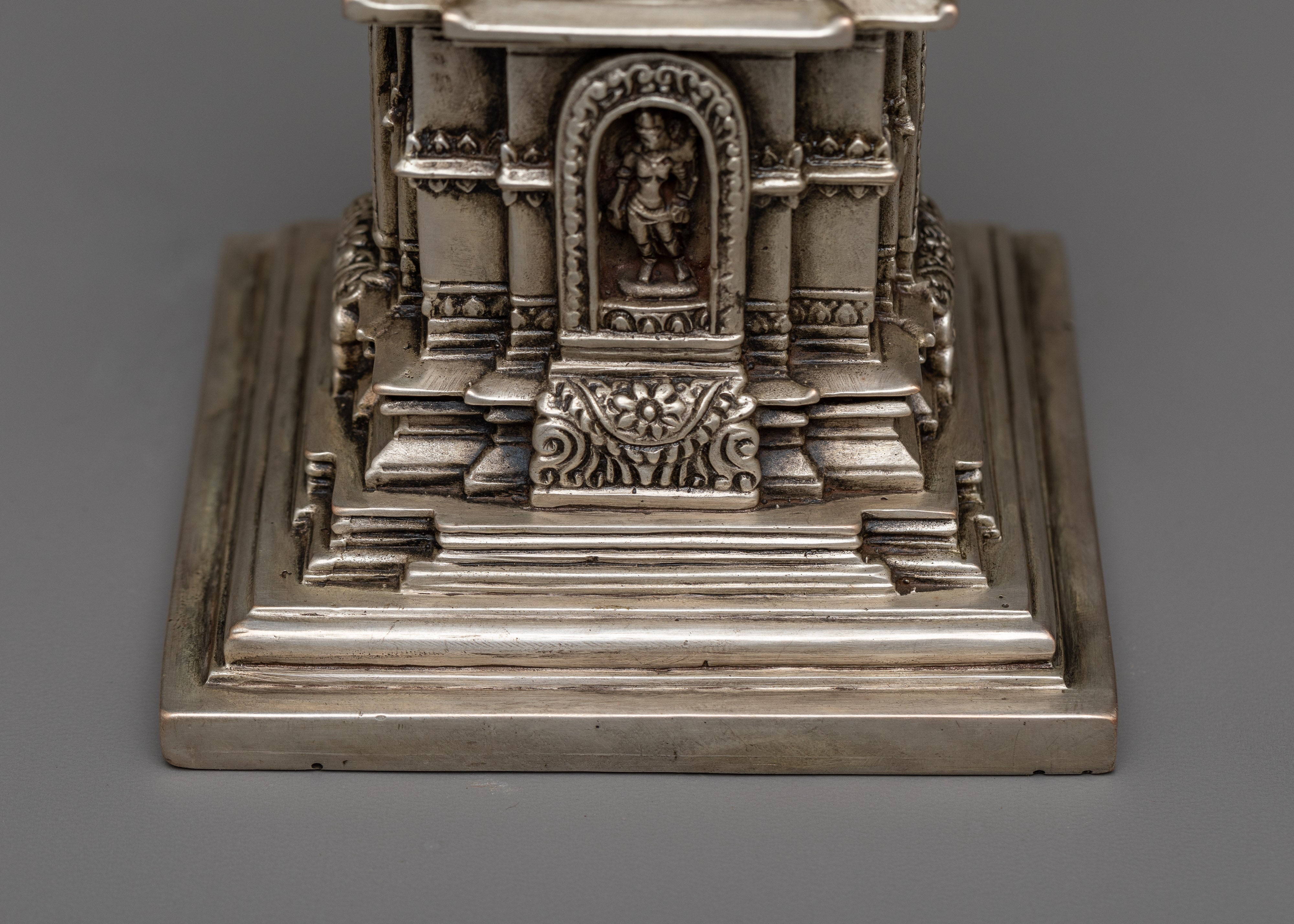 Buddha Relic Stupa | Buddhist Ritual and Decor