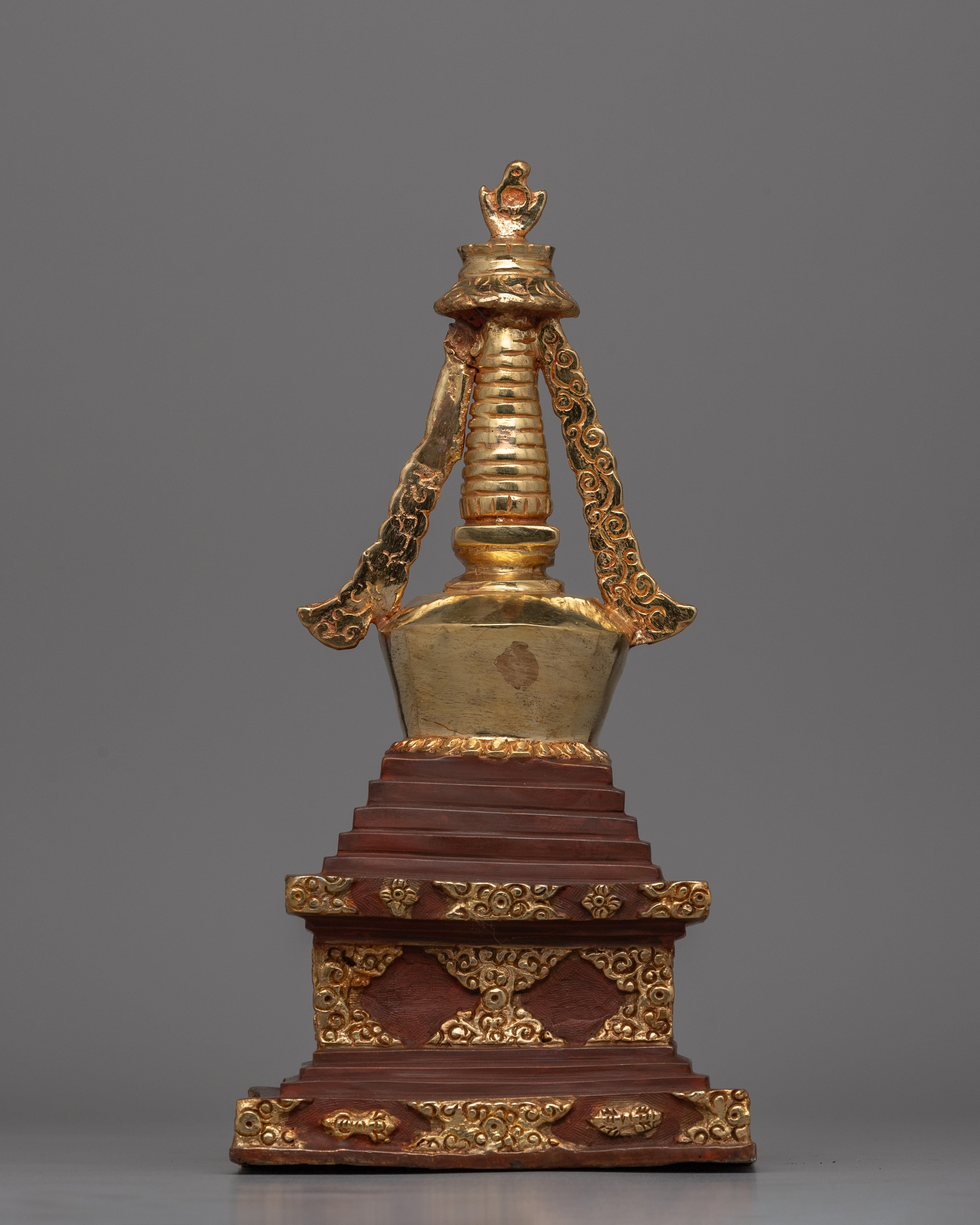 Discover a handcrafted Buddhist Stupa with gold-plated copper and bronze | Tibetan Shrine Artifact for Spiritual Rituals
