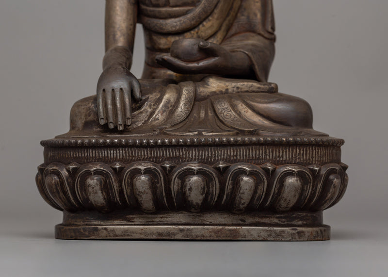 Iron Shakyamuni Buddha Statue | Traditional Buddhist Sculpture for Spiritual Practices