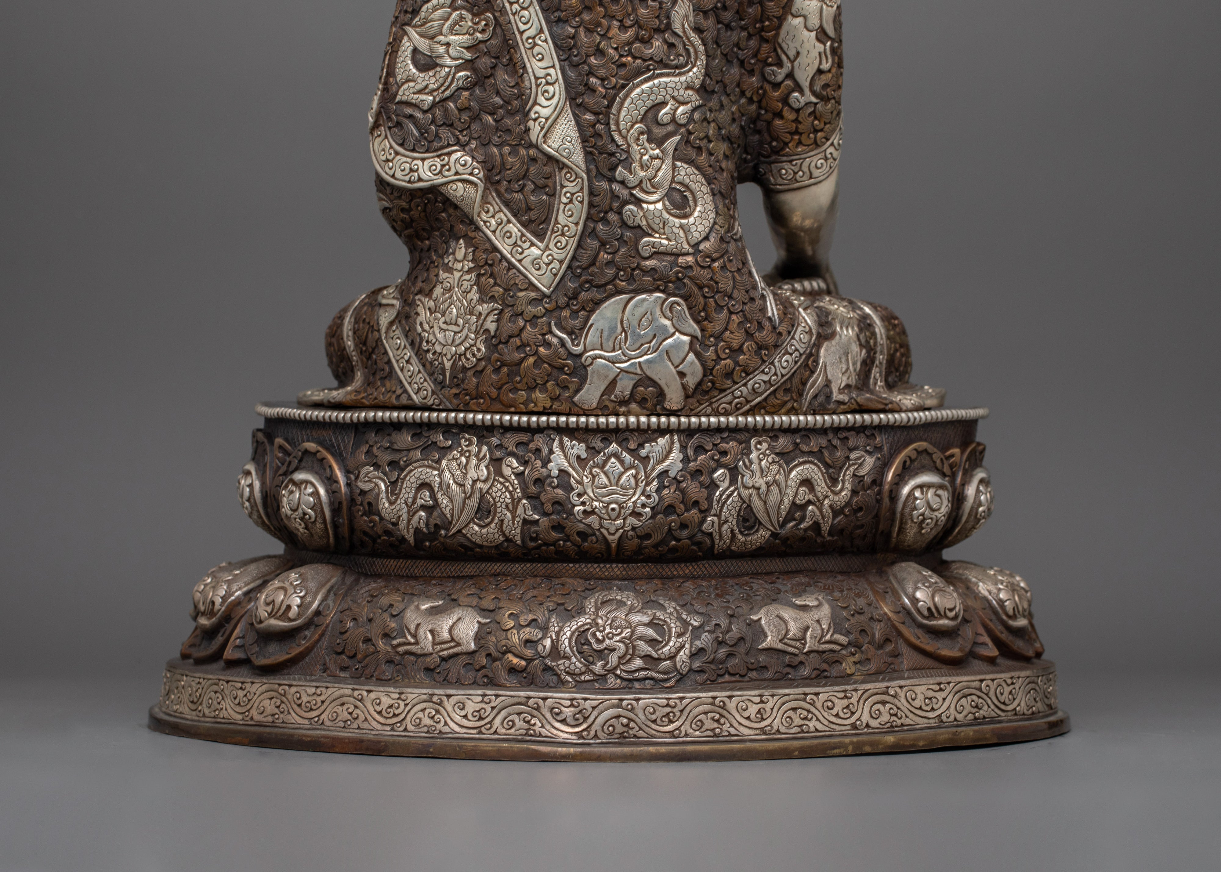 Enlightened Dharma Teacher Shakyamuni Buddha Statue | Symbol of Inner Harmony