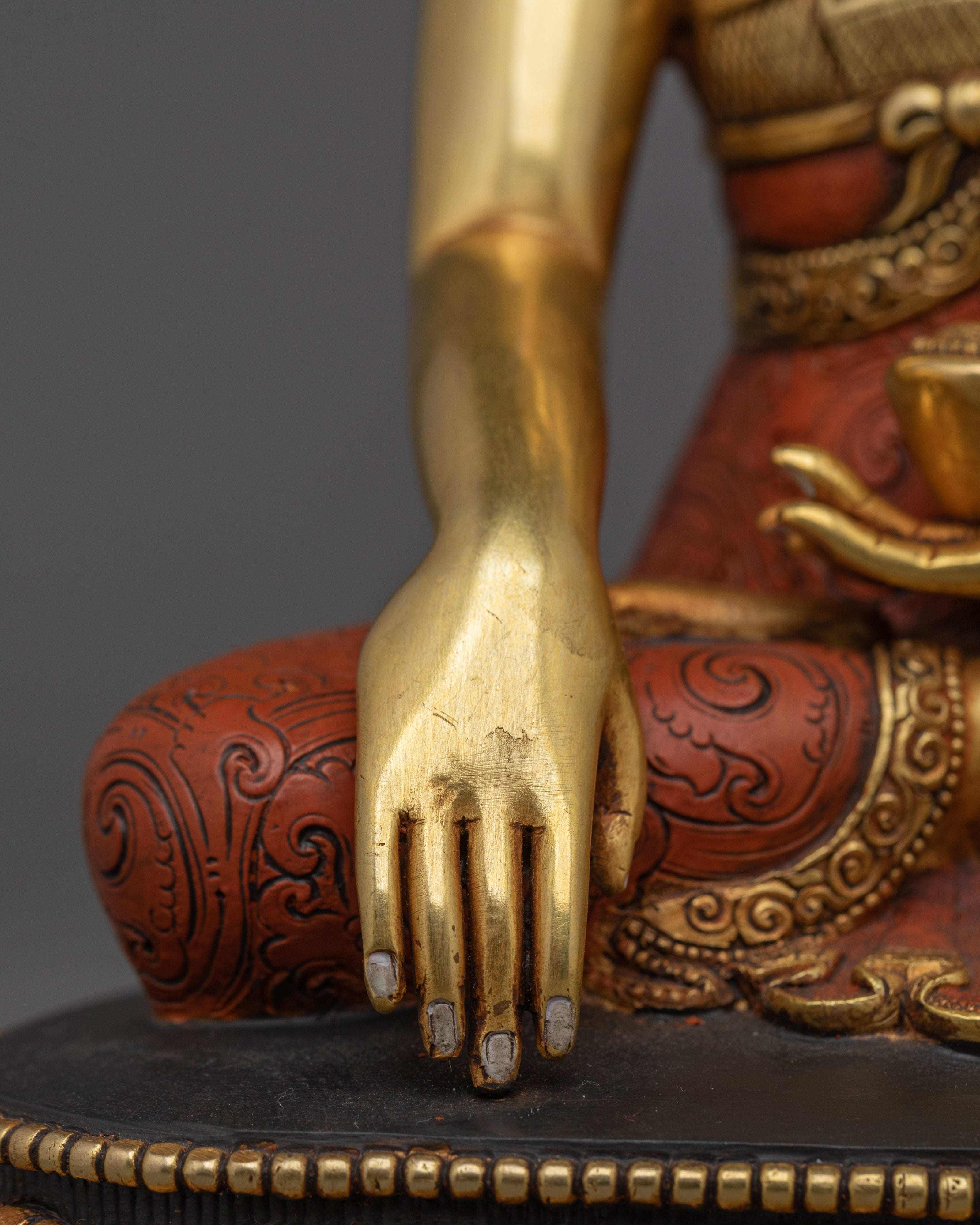 Handmade Shakyamuni Buddha Statue | The Enlightened One Who Changed the World