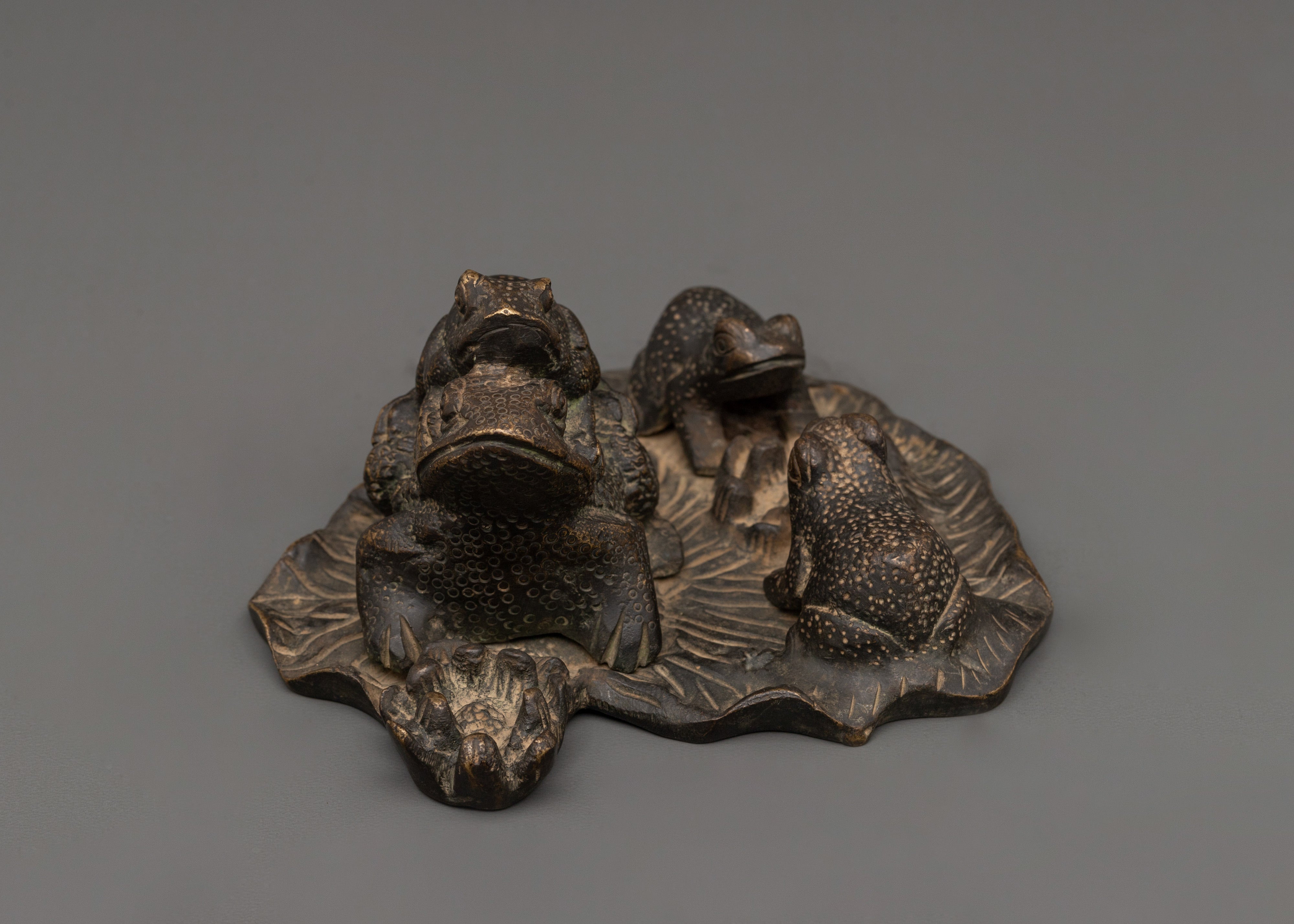 Brass Frog Figurine | Frog Statue for Home & Garden Decor
