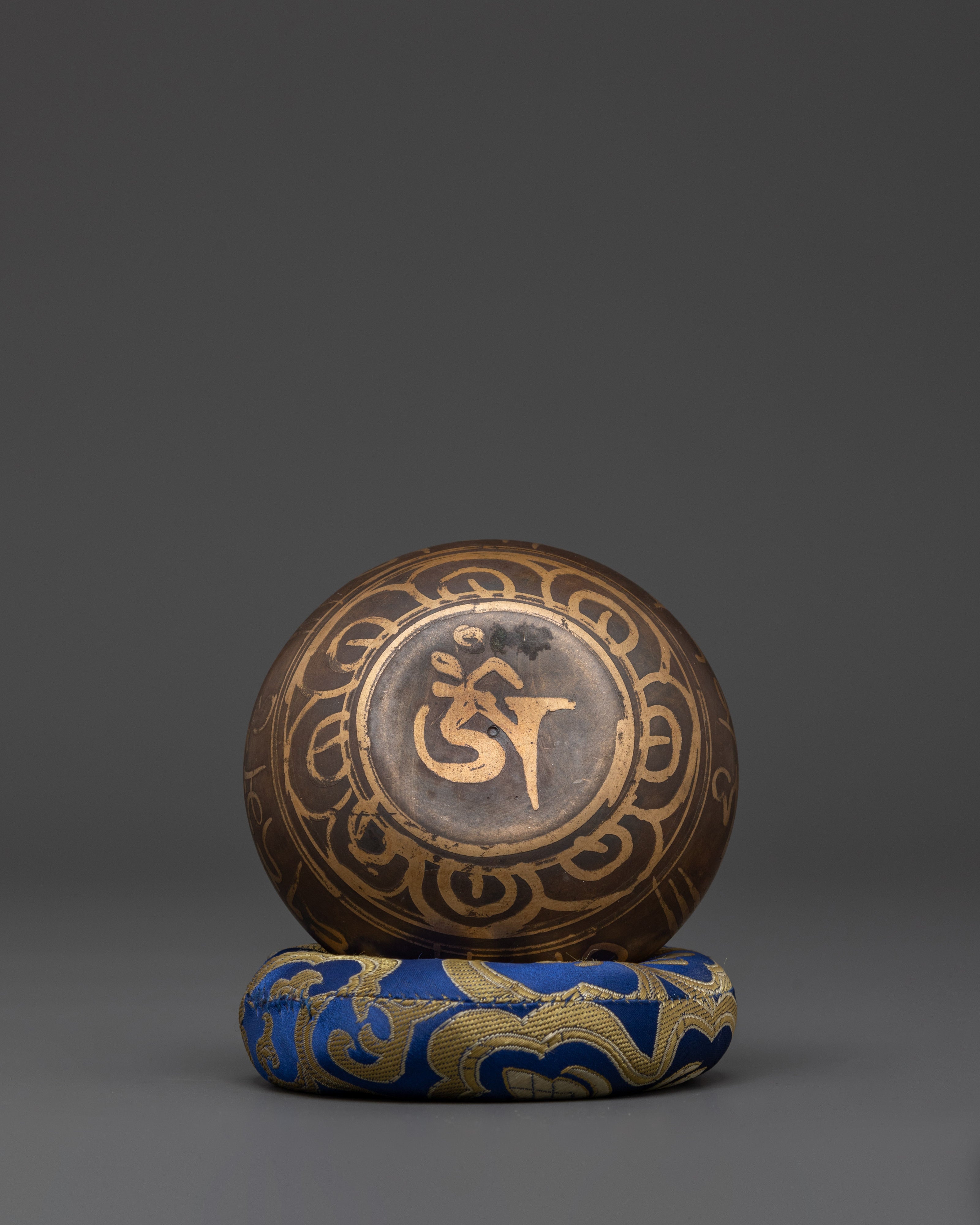 Handcrafted Himalayan Singing Bowl | Healing Vibration Bowl