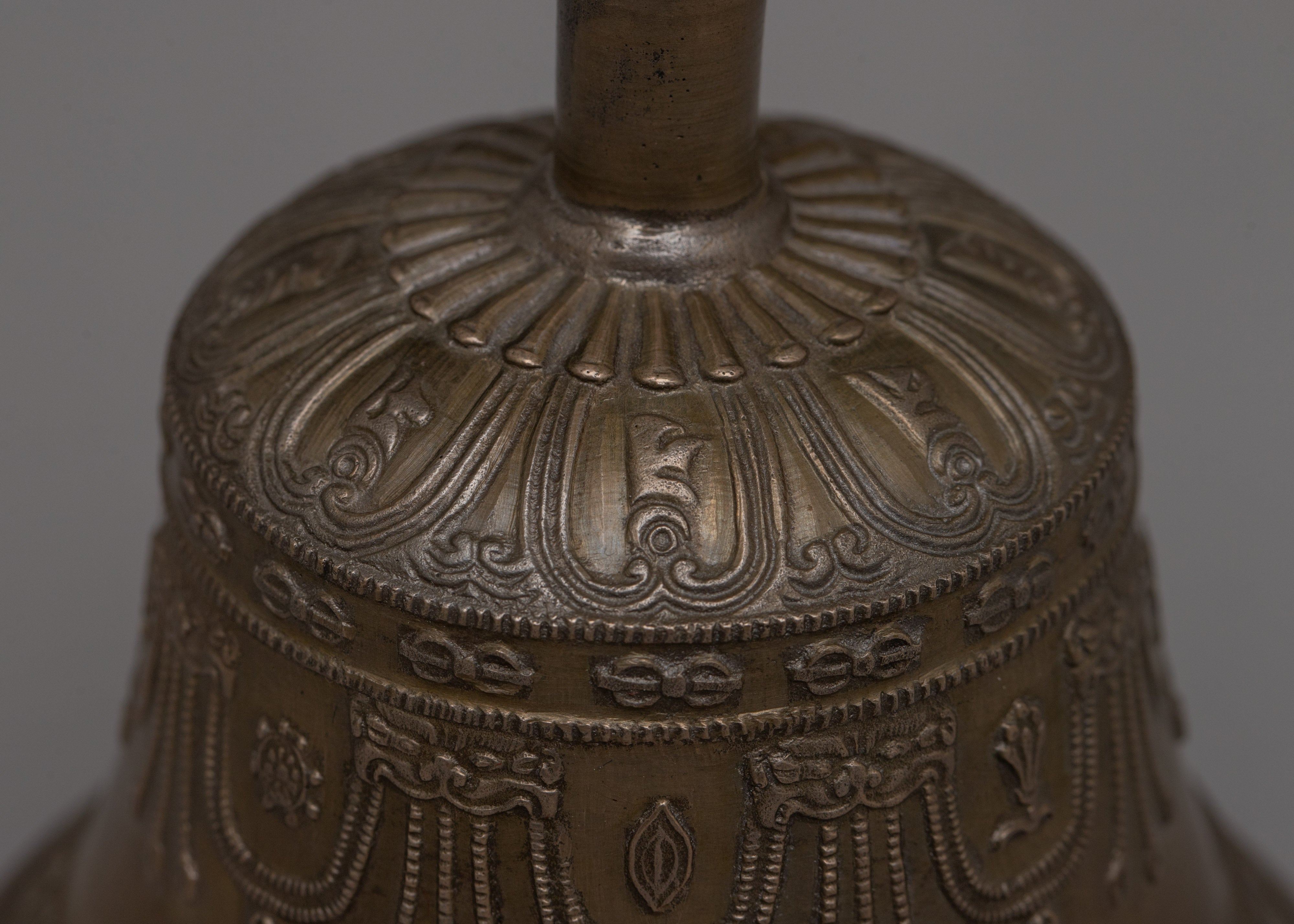 Vajra Handle Bell Set | Decorative Enhancements for Altar Spaces