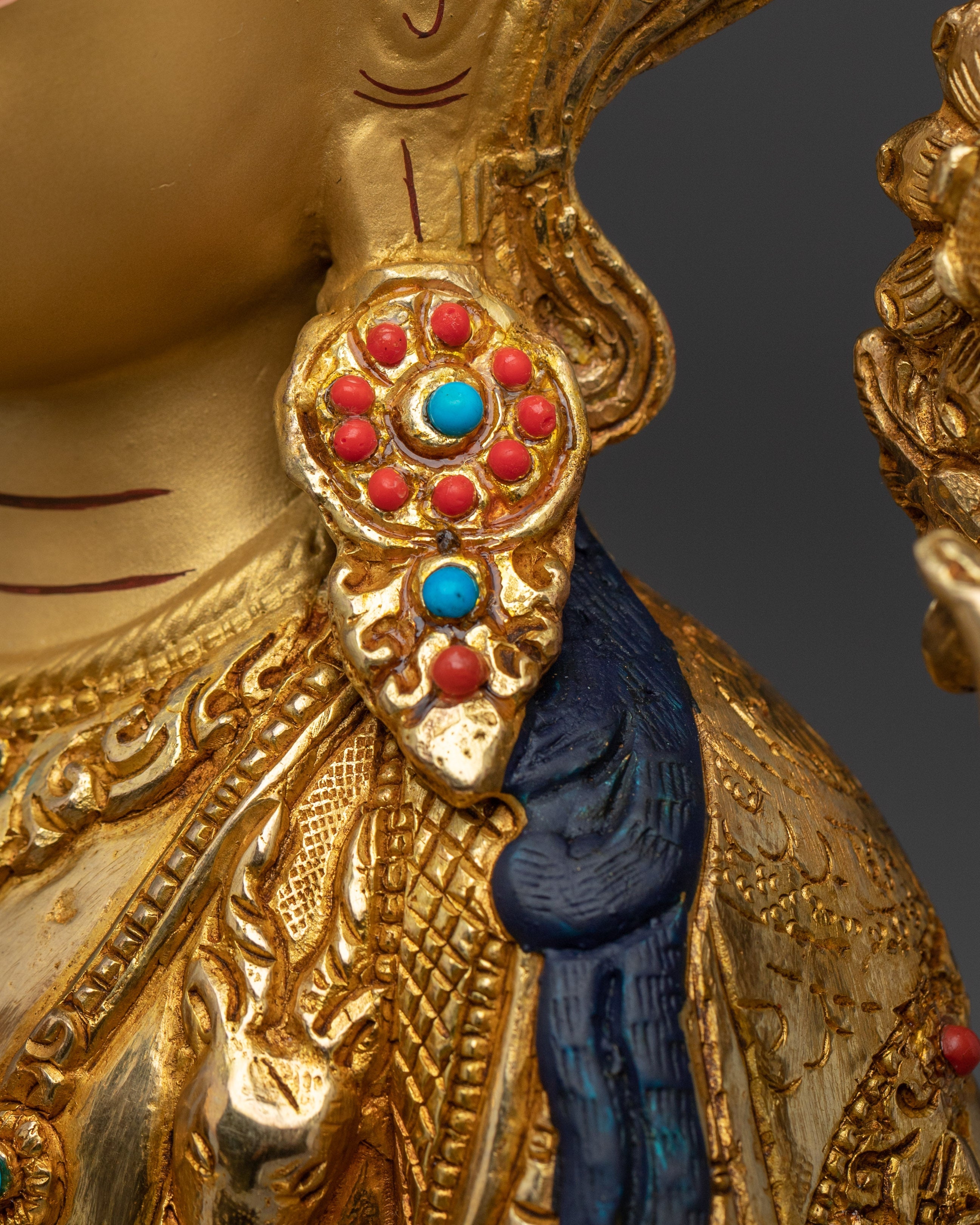 Bodhisattva of Kindness Chenrezig Statue | Avalokiteshvara Artwork