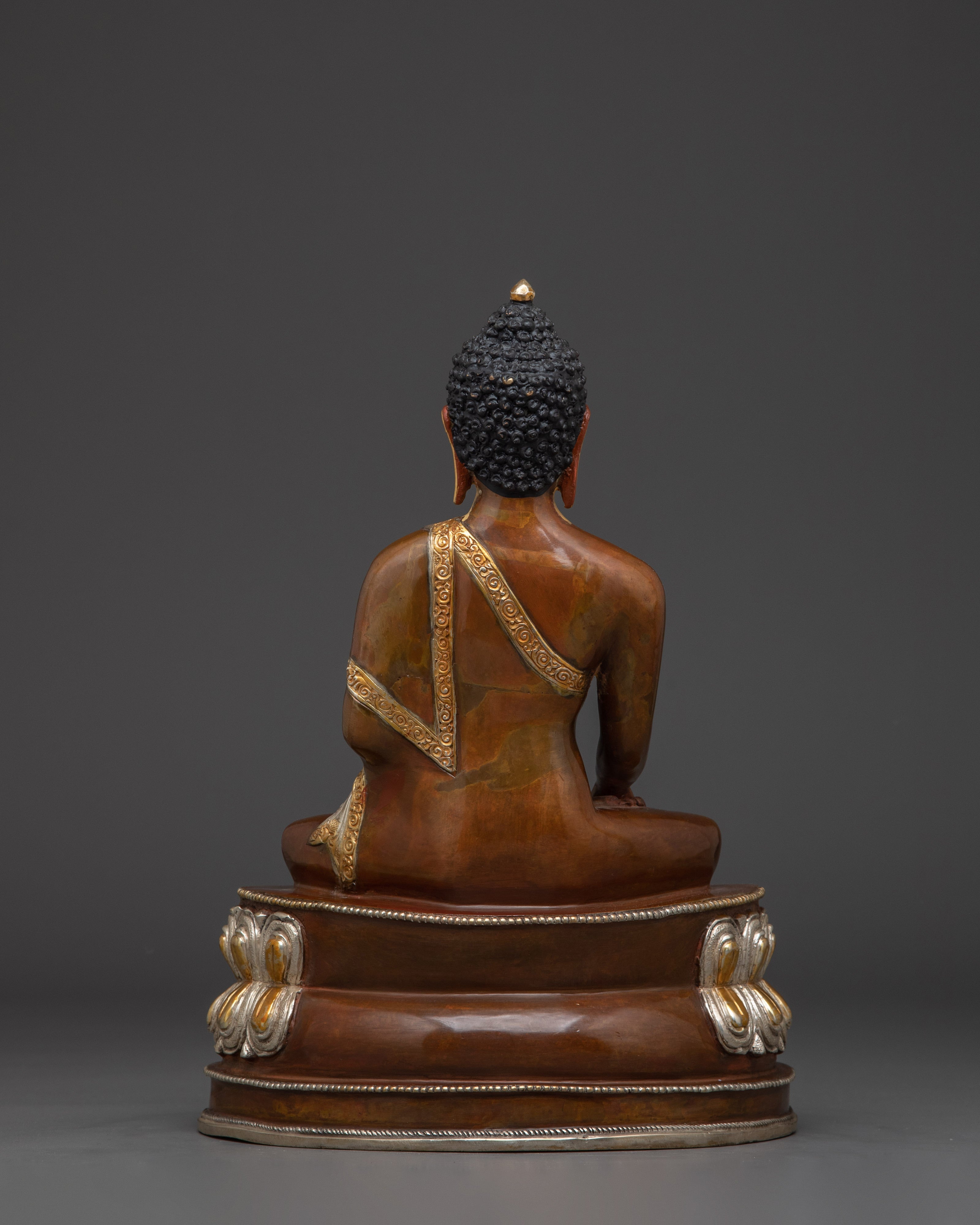 Shakyamuni Buddha in oxidized copper | Awakened Gautama Buddha