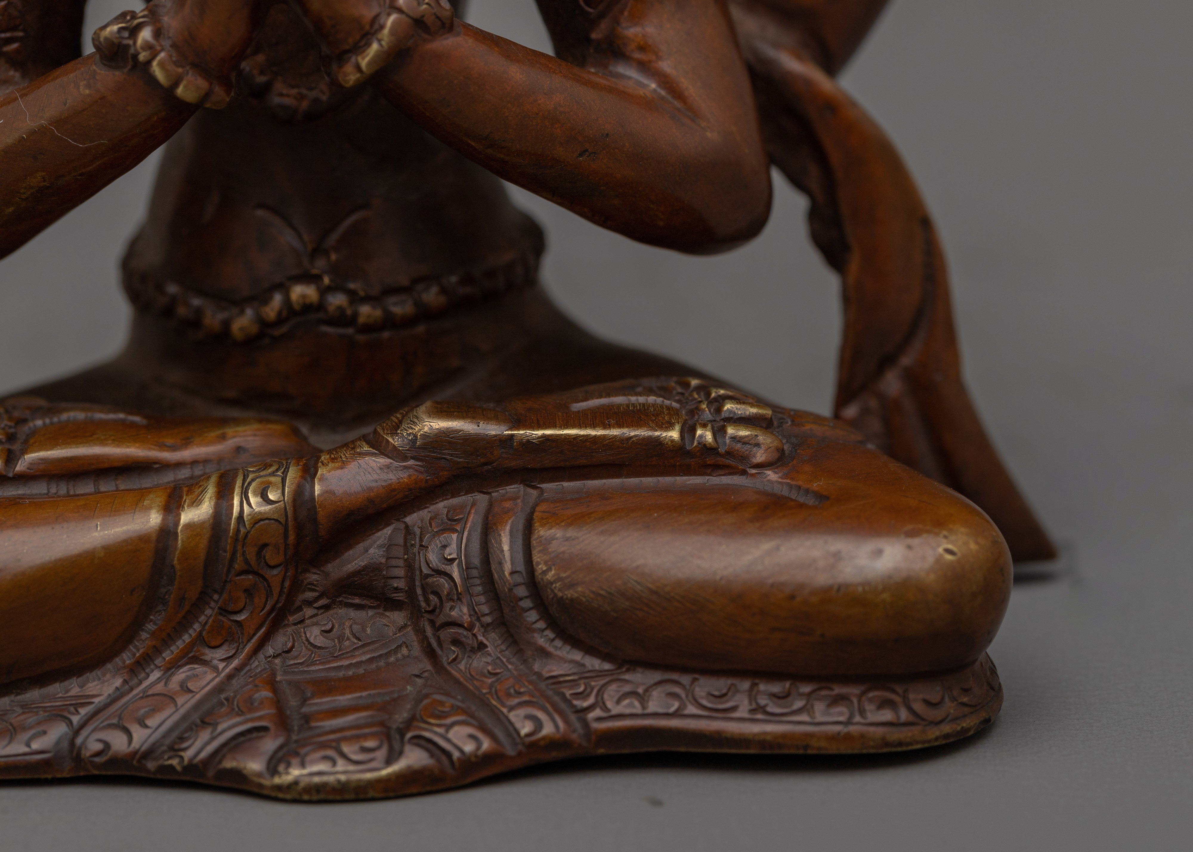 Divine Compassionate Chenrezig Figurine | Deity of Mercy and Wisdom