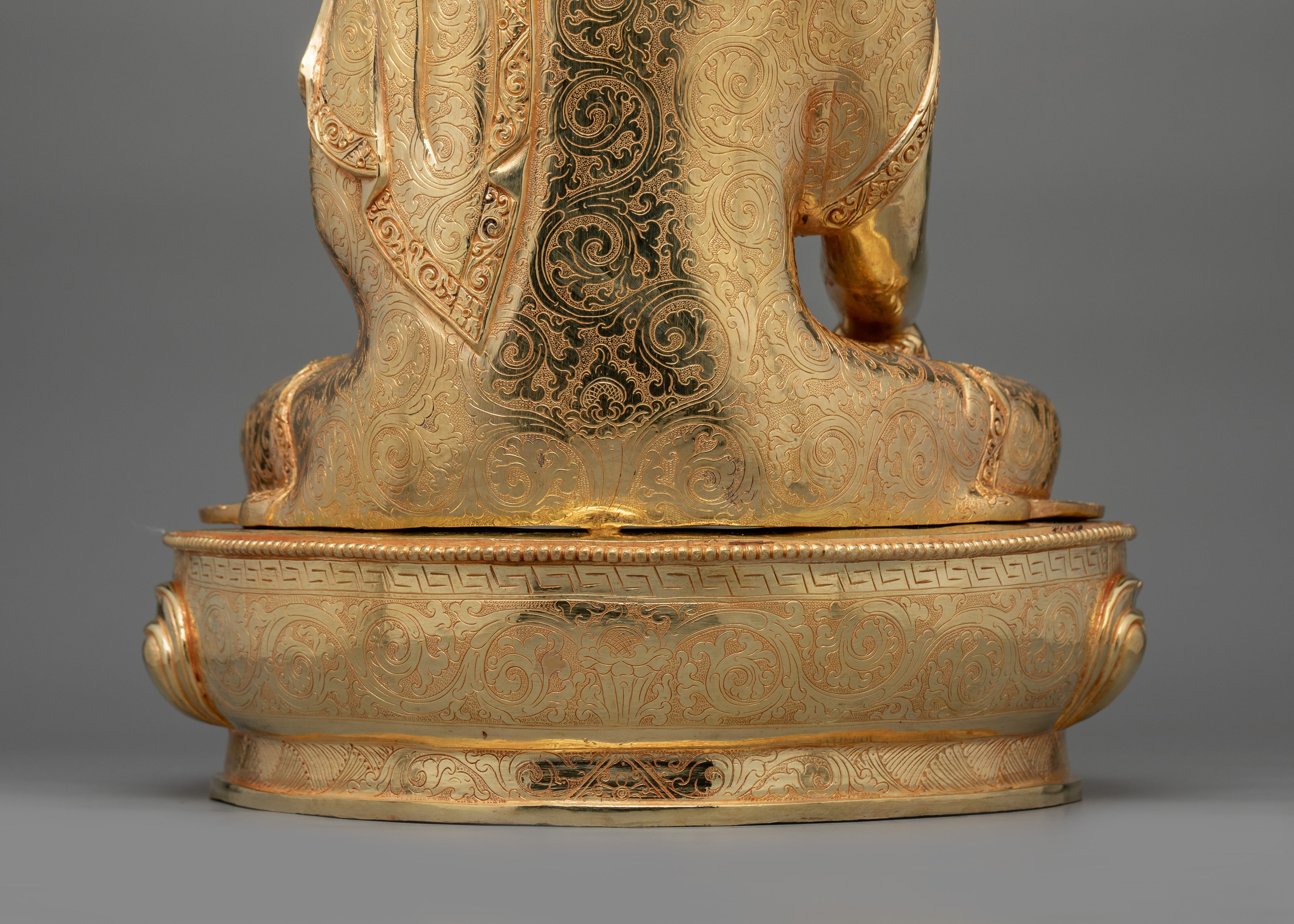 Enlightened Buddha Shakyamuni for Altar | Symbol of Serenity and Inner Wisdom