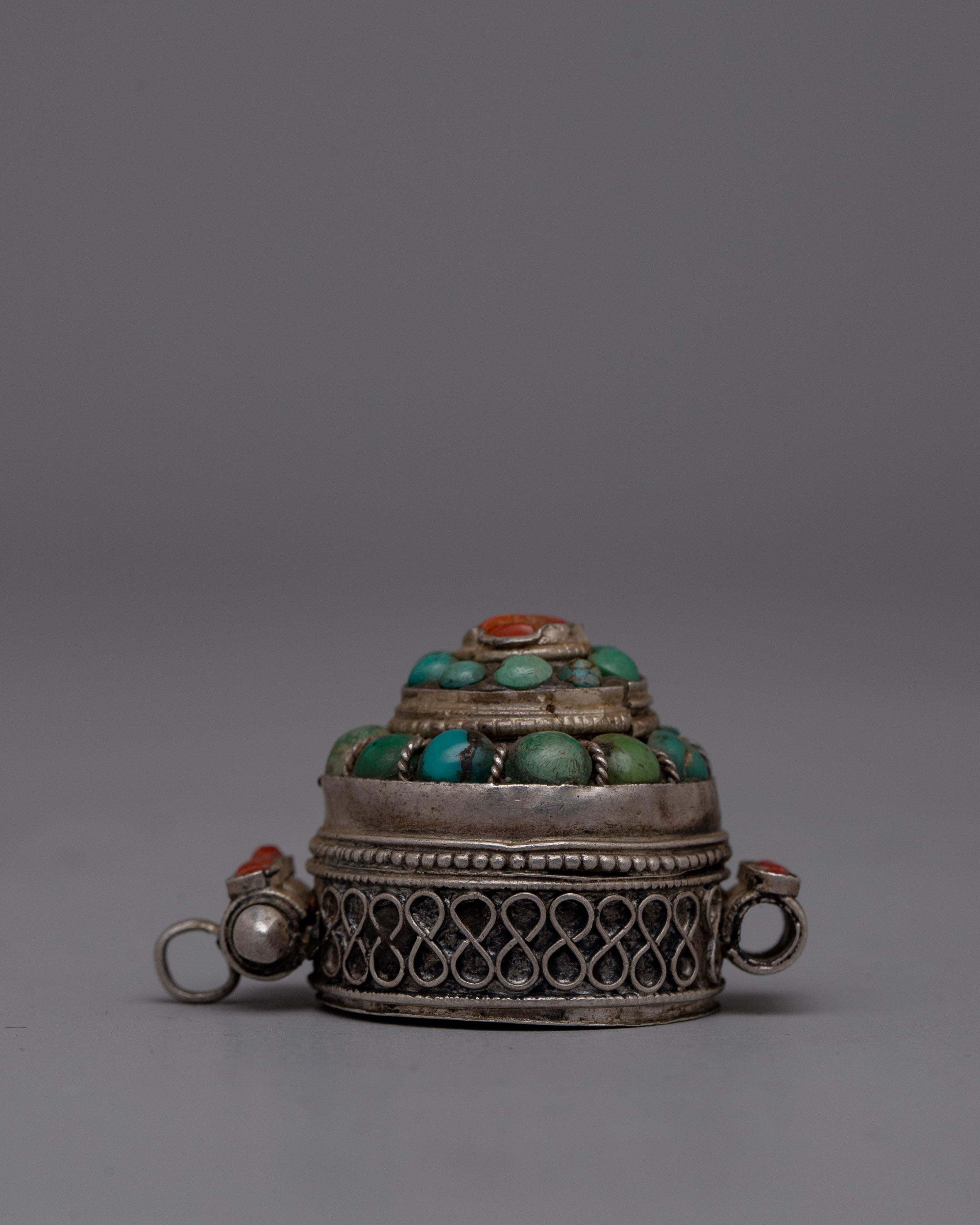 Pure Silver Locket Gahu | Exquisitely Crafted Tibetan Amulet with Detailed Artwork