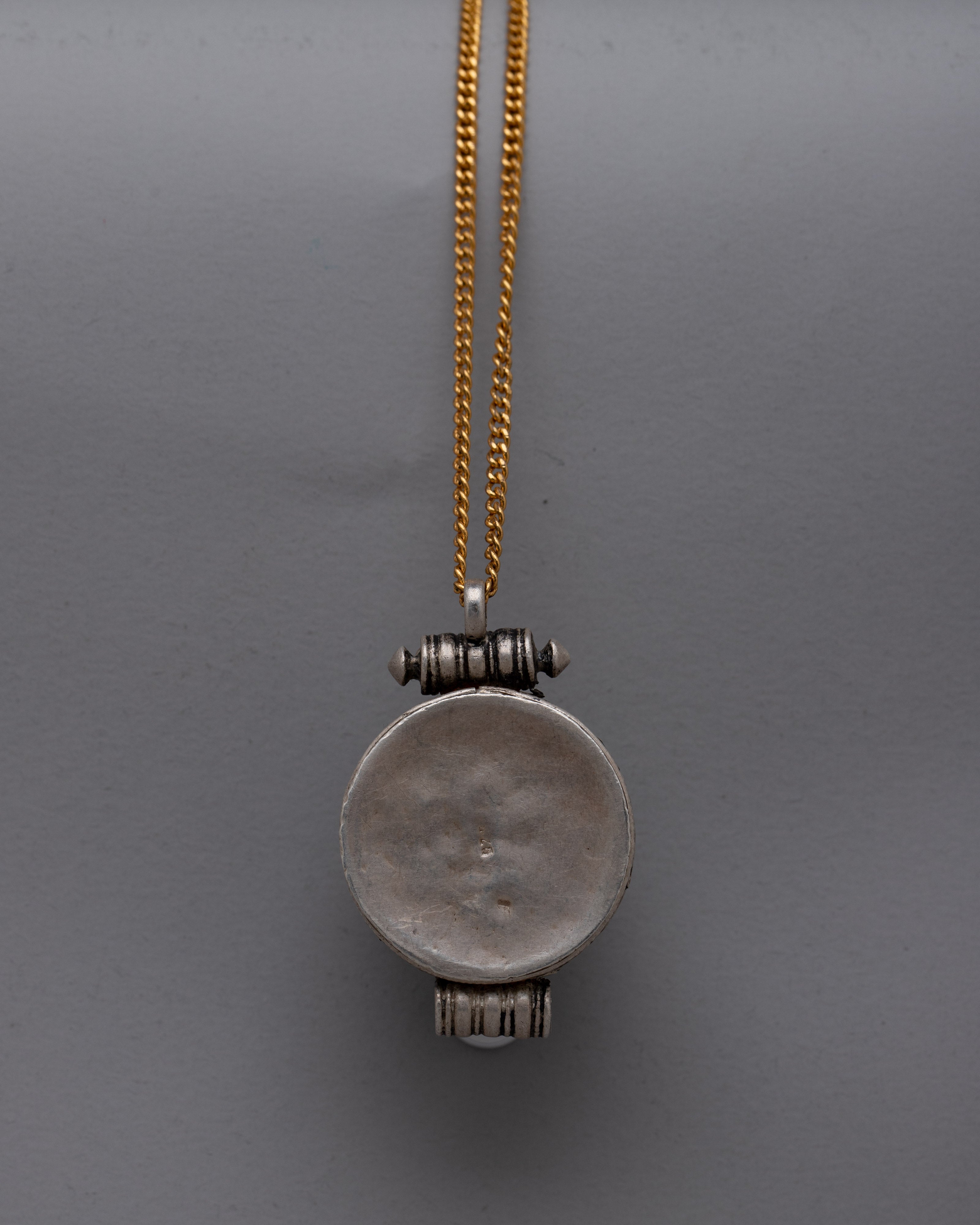 Pure Silver Locket Gahu | Exquisitely Crafted Tibetan Amulet with Detailed Artwork