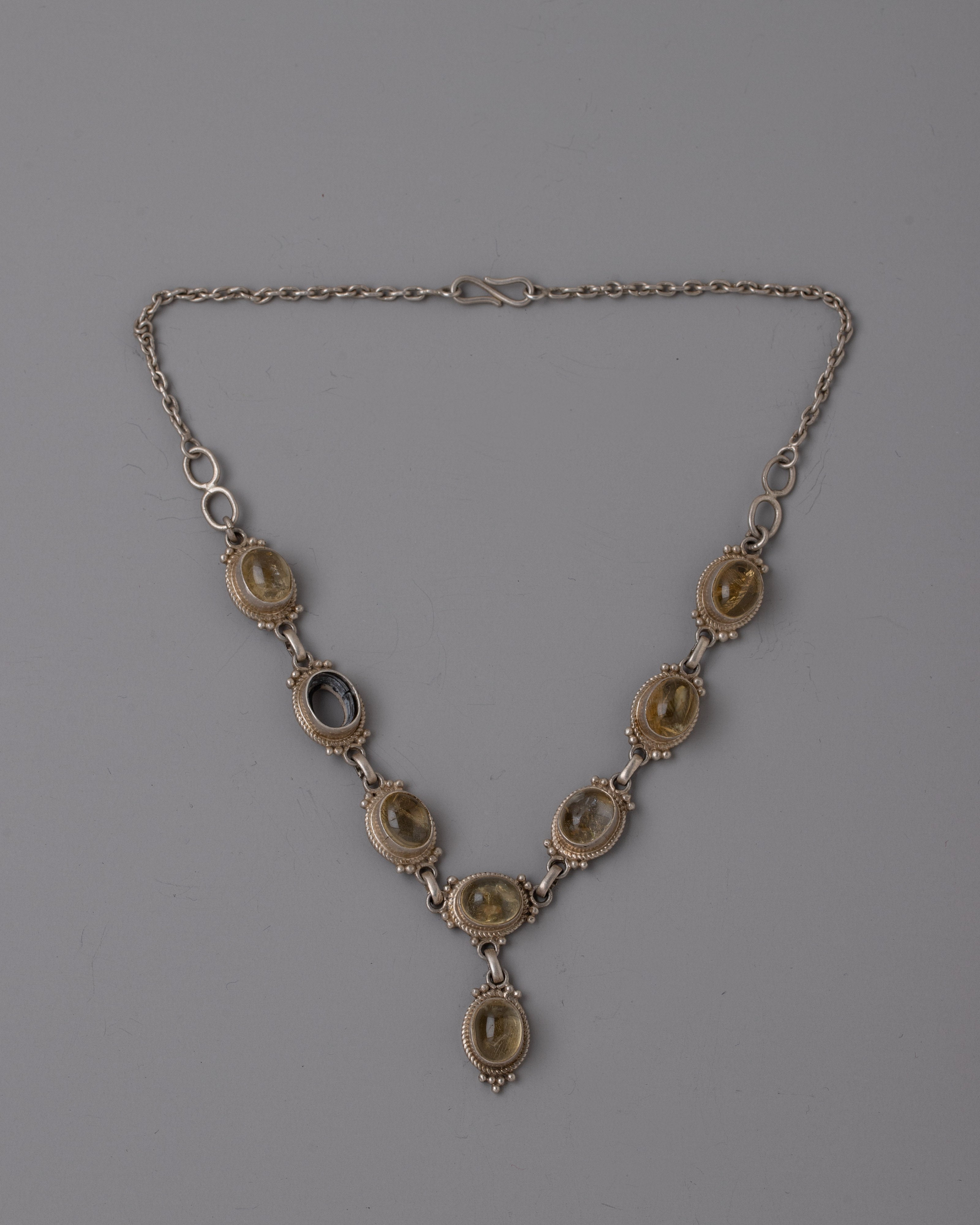 Silver Necklace for Women | Handcrafted Pieces Reflecting Creative Excellence