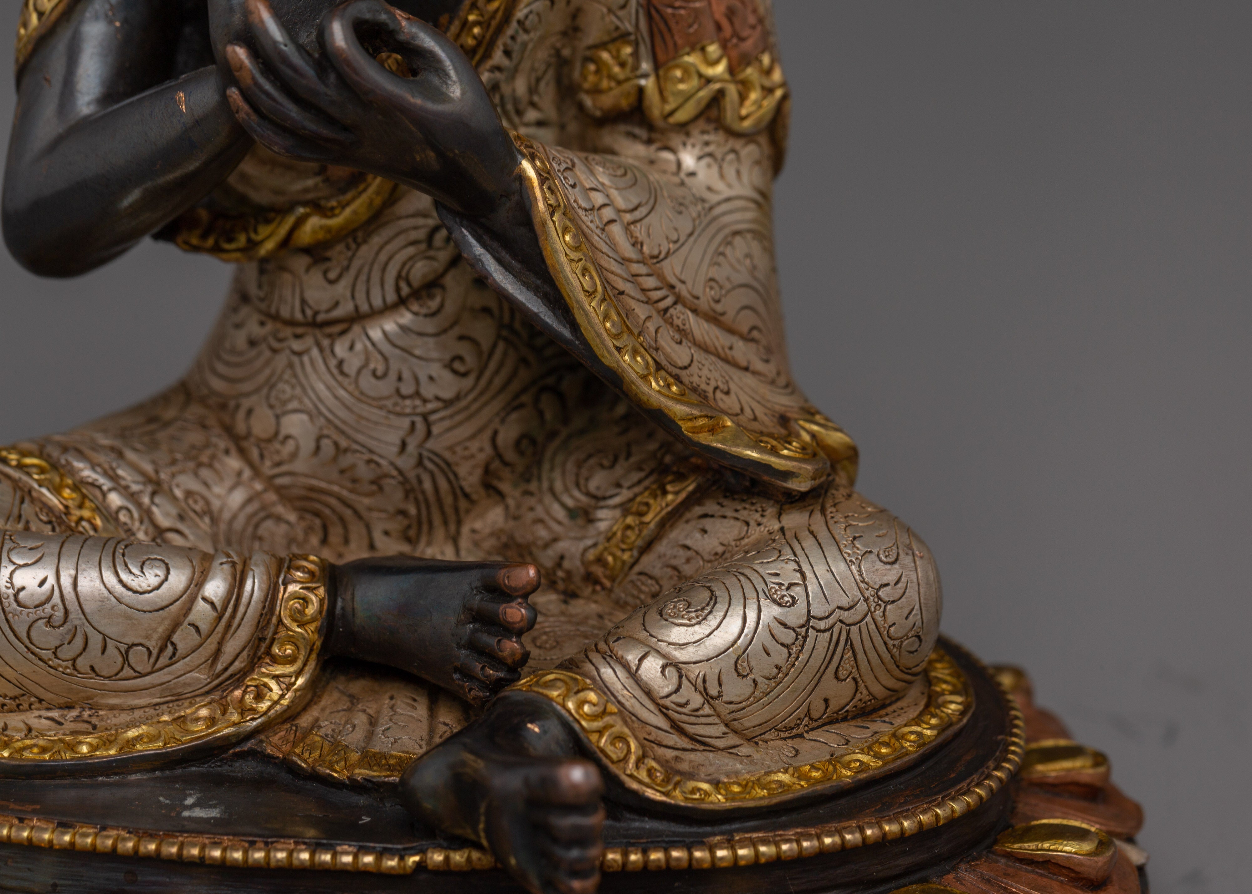 Buddhist Monk Nagarjuna Statue | Revered Philosopher Nagarjuna
