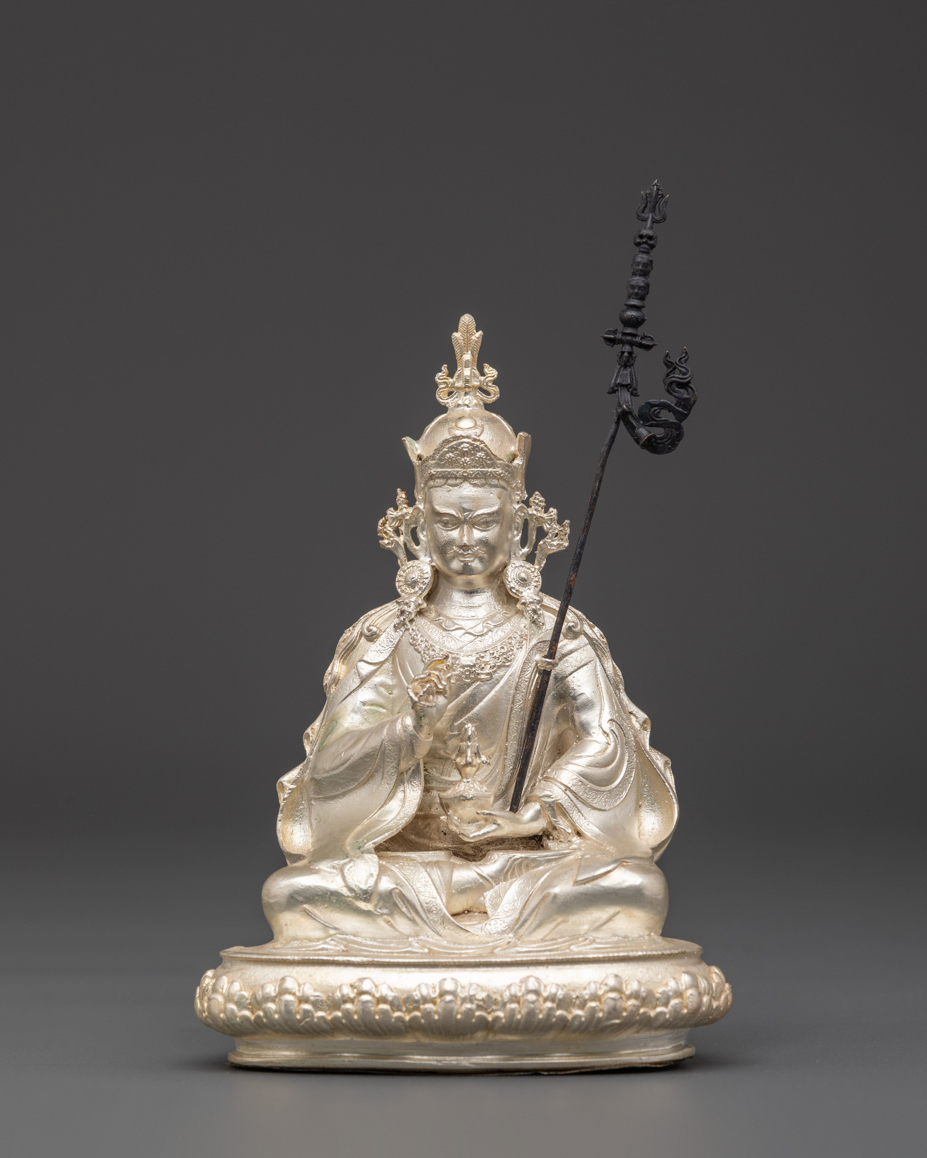 Handmade Guru Tsokye Dorje Statue | Peaceful Form of Guru Rinpoche