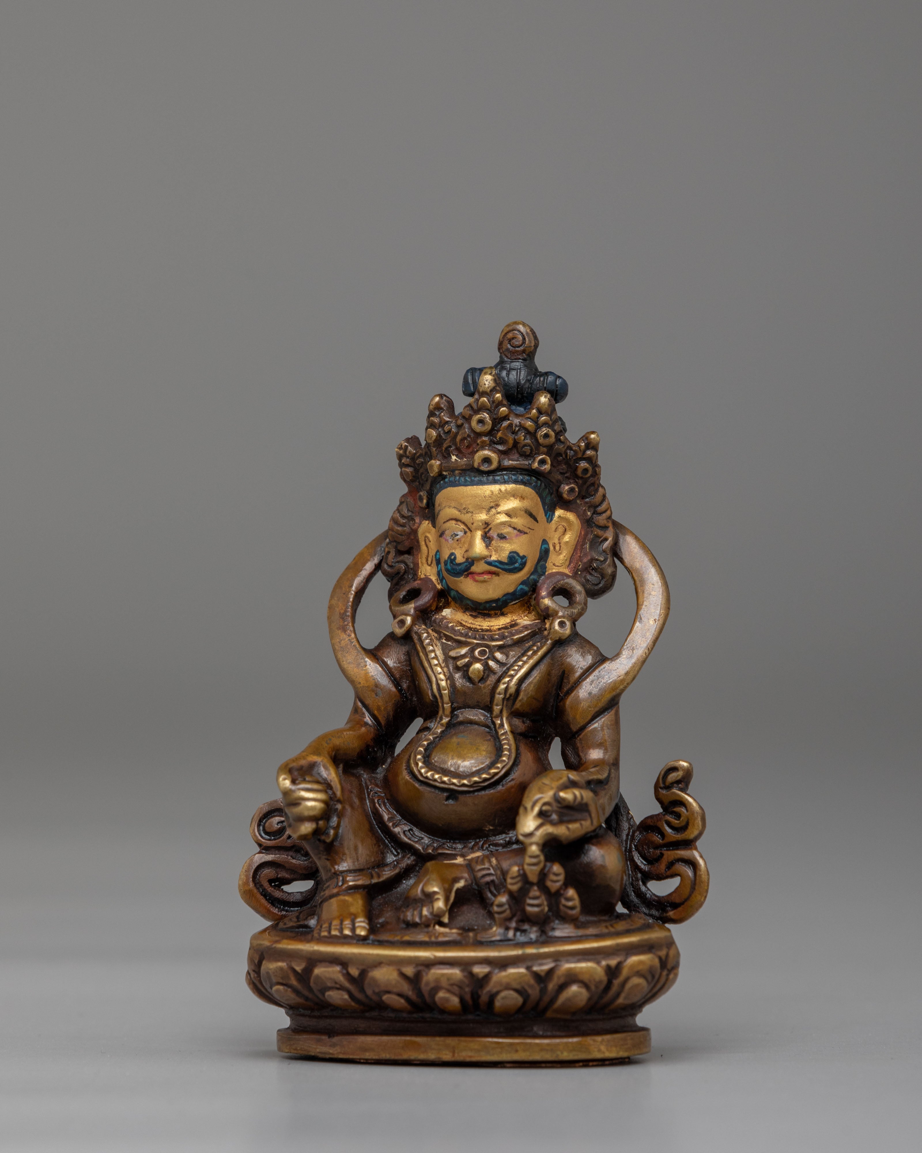 Dzambhala Meditation Wealth Deity Statue | Spiritual Decor for Prosperity