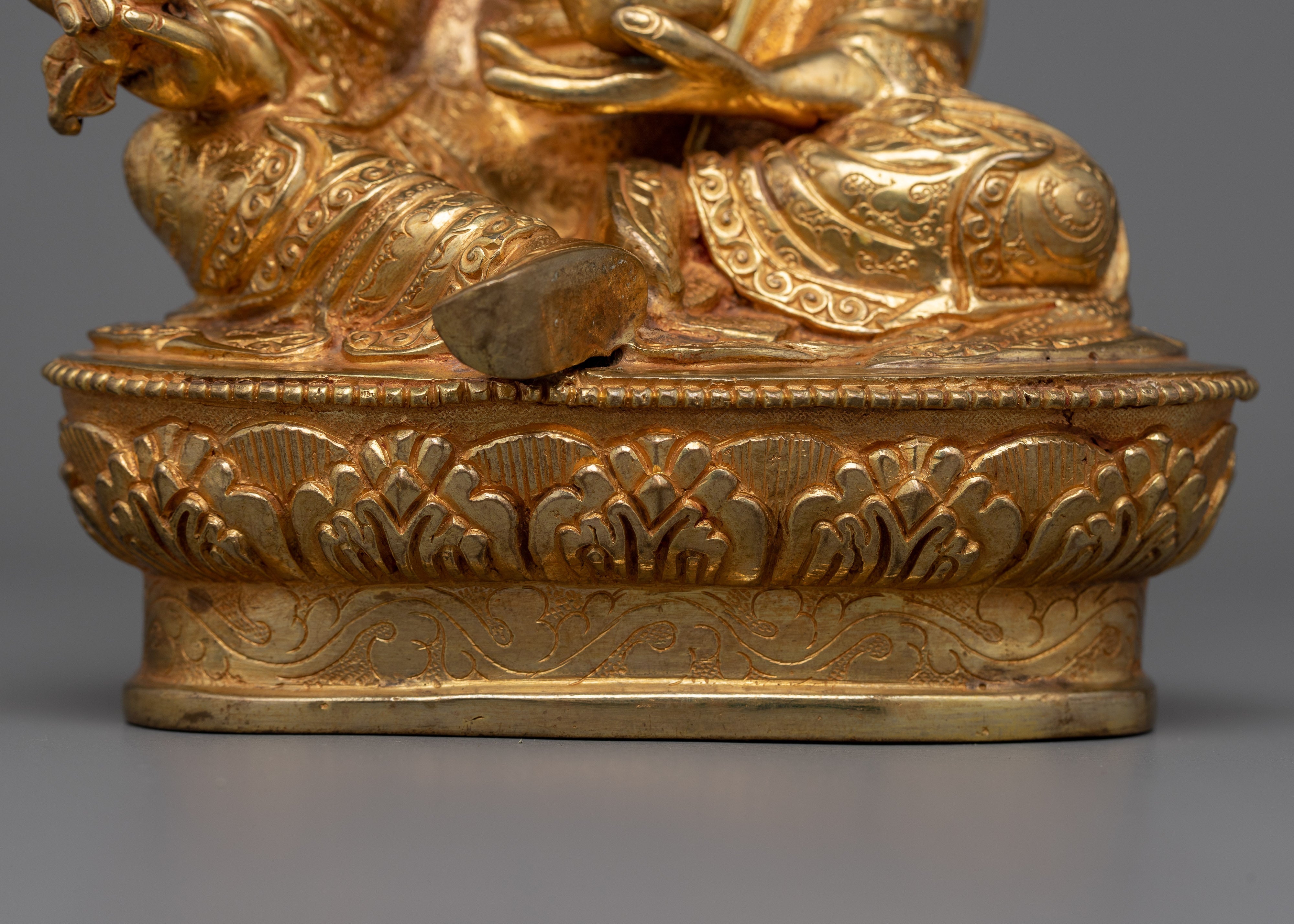 Guru Rinpoche Statue 9 Inch | Second Buddha Who Taught Vajrayana in Tibet