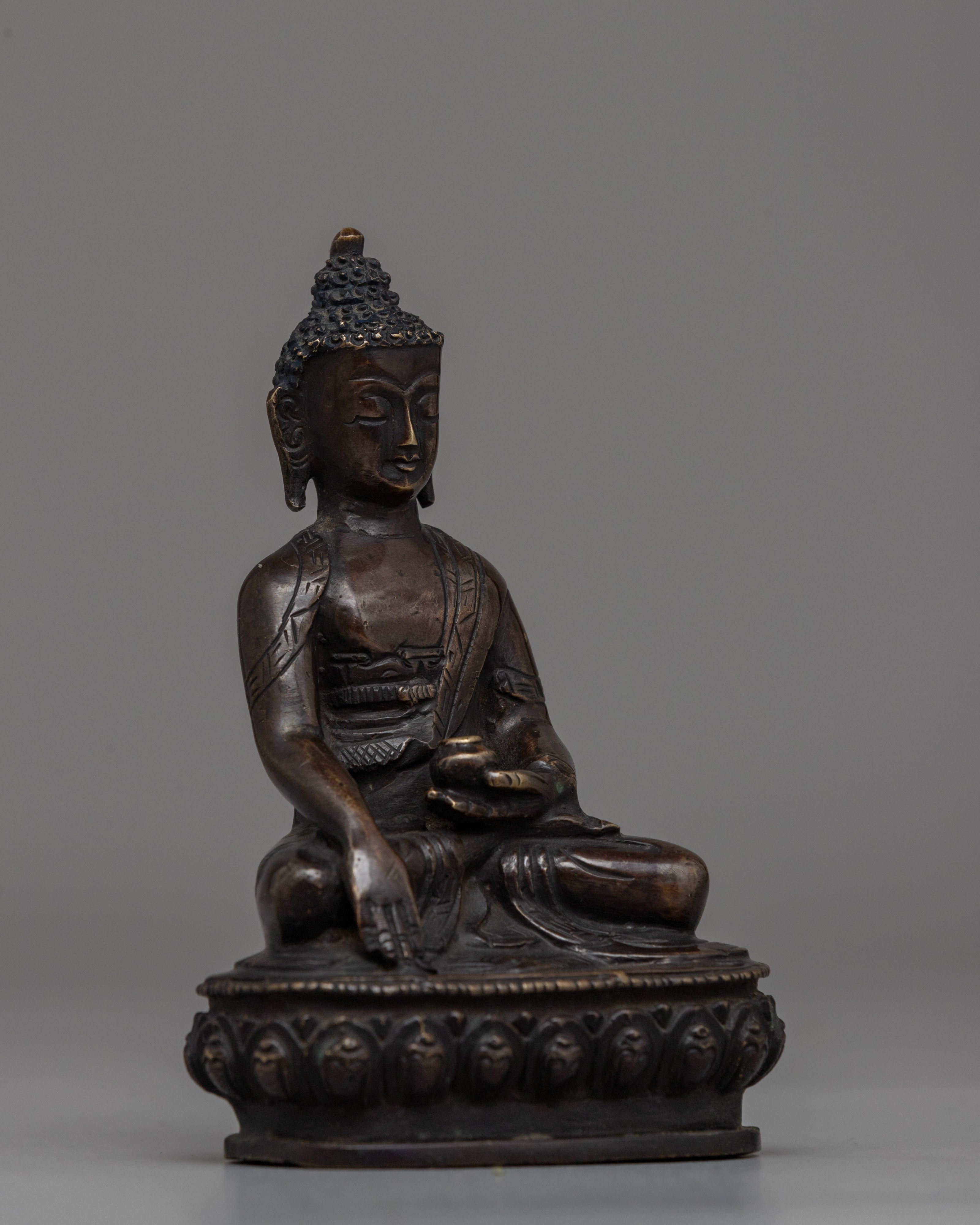 Oxidized Copper Shakyamuni Buddha Statue | A Symbol of Enlightenment and Serenity
