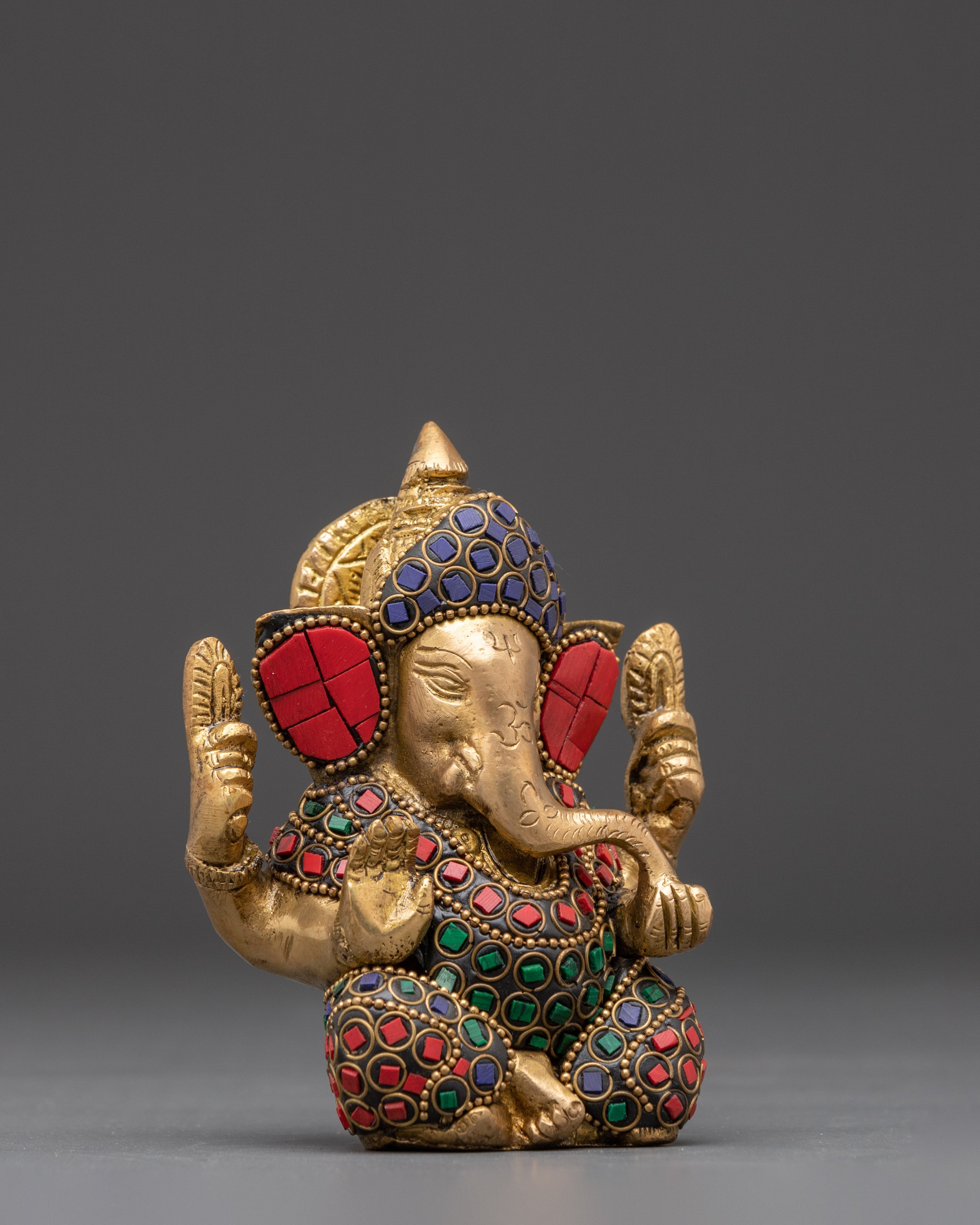 Hindu God Ganesha Statue | Handcrafted Ganesha Idol for Meditation & Blessings
