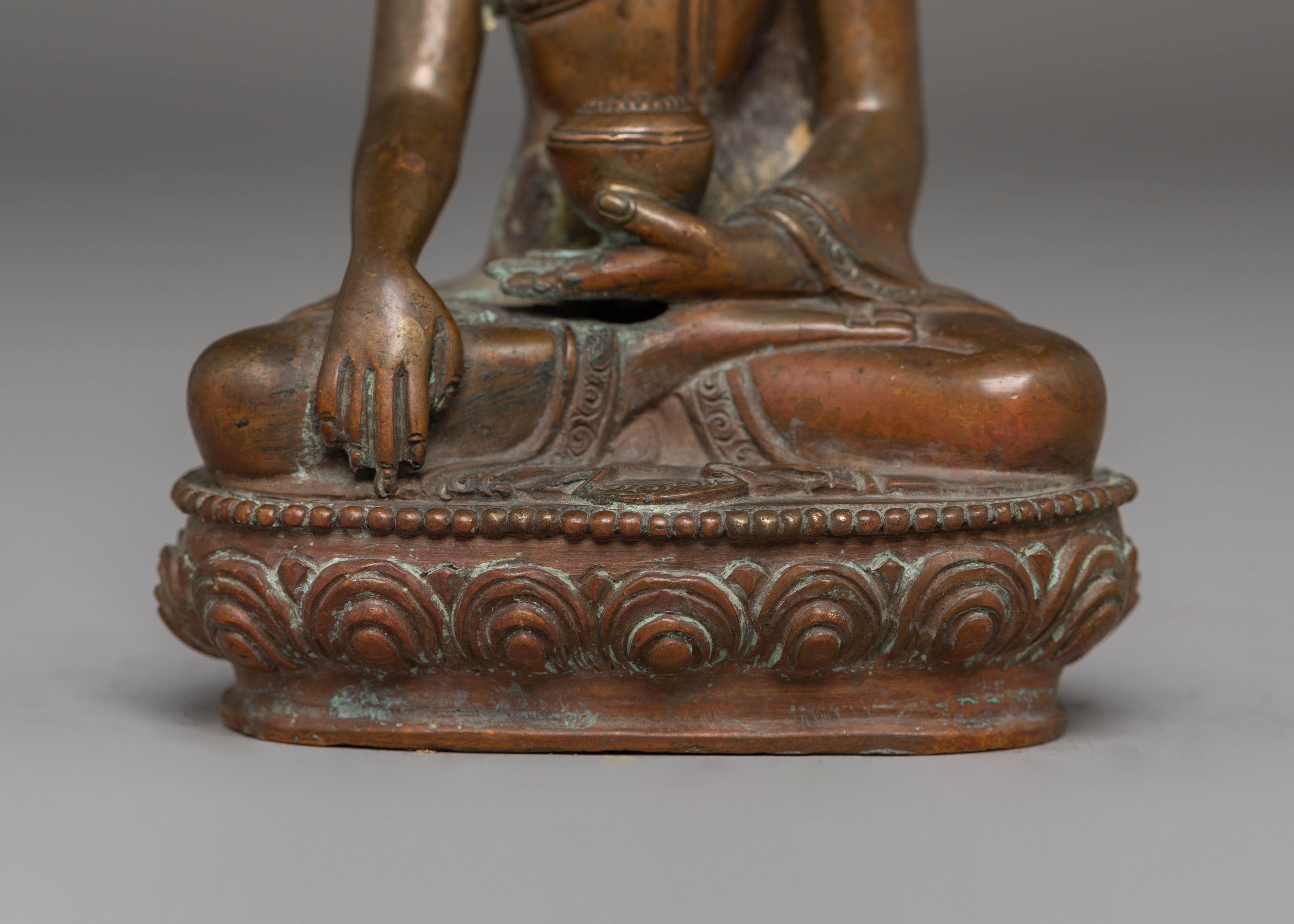 Oxidized Copper Statue of Shakyamuni Buddha | Symbol of Enlightenment