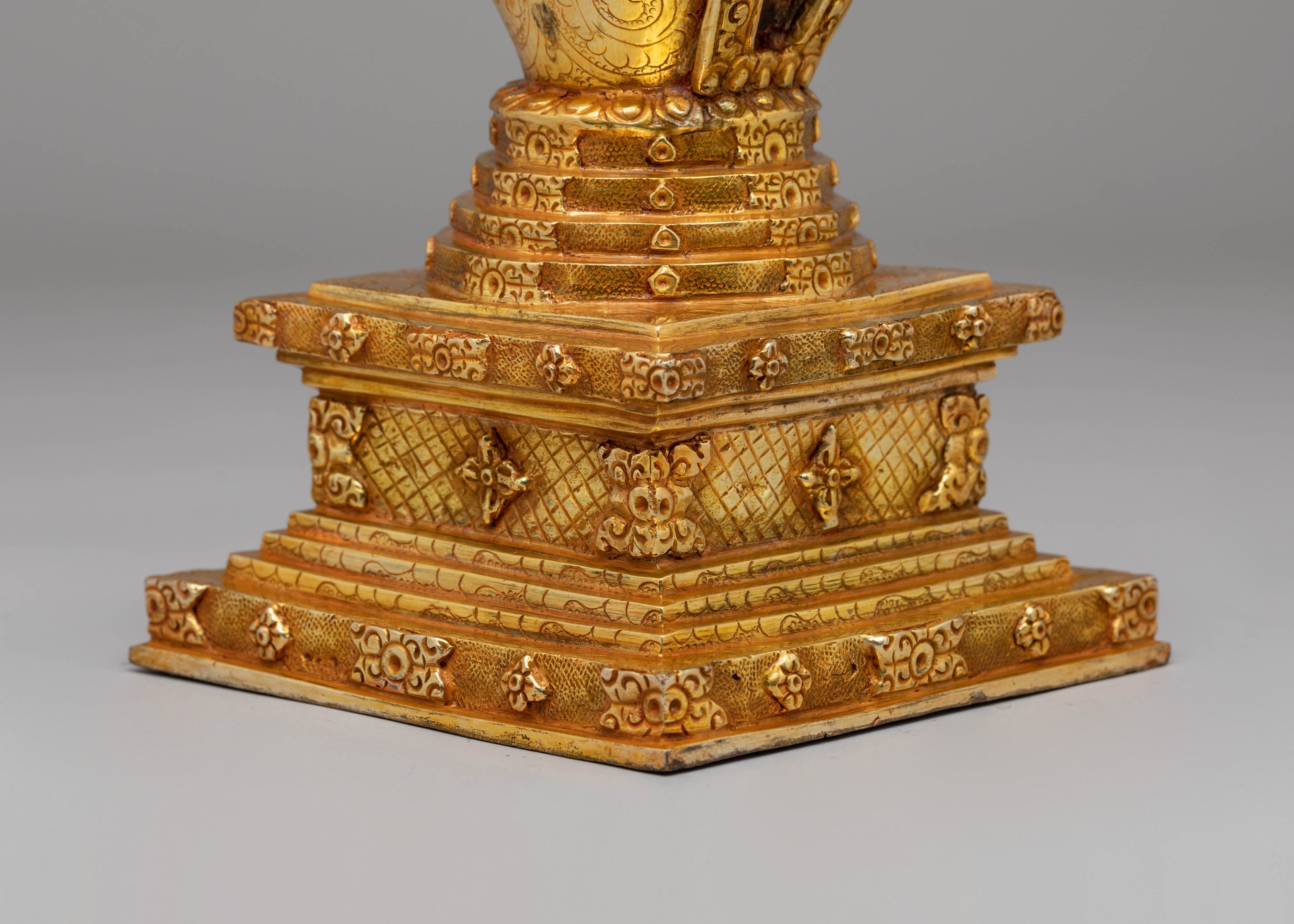 Tibetan Buddhist Stupa Decor | Symbol of Enlightenment and Peace