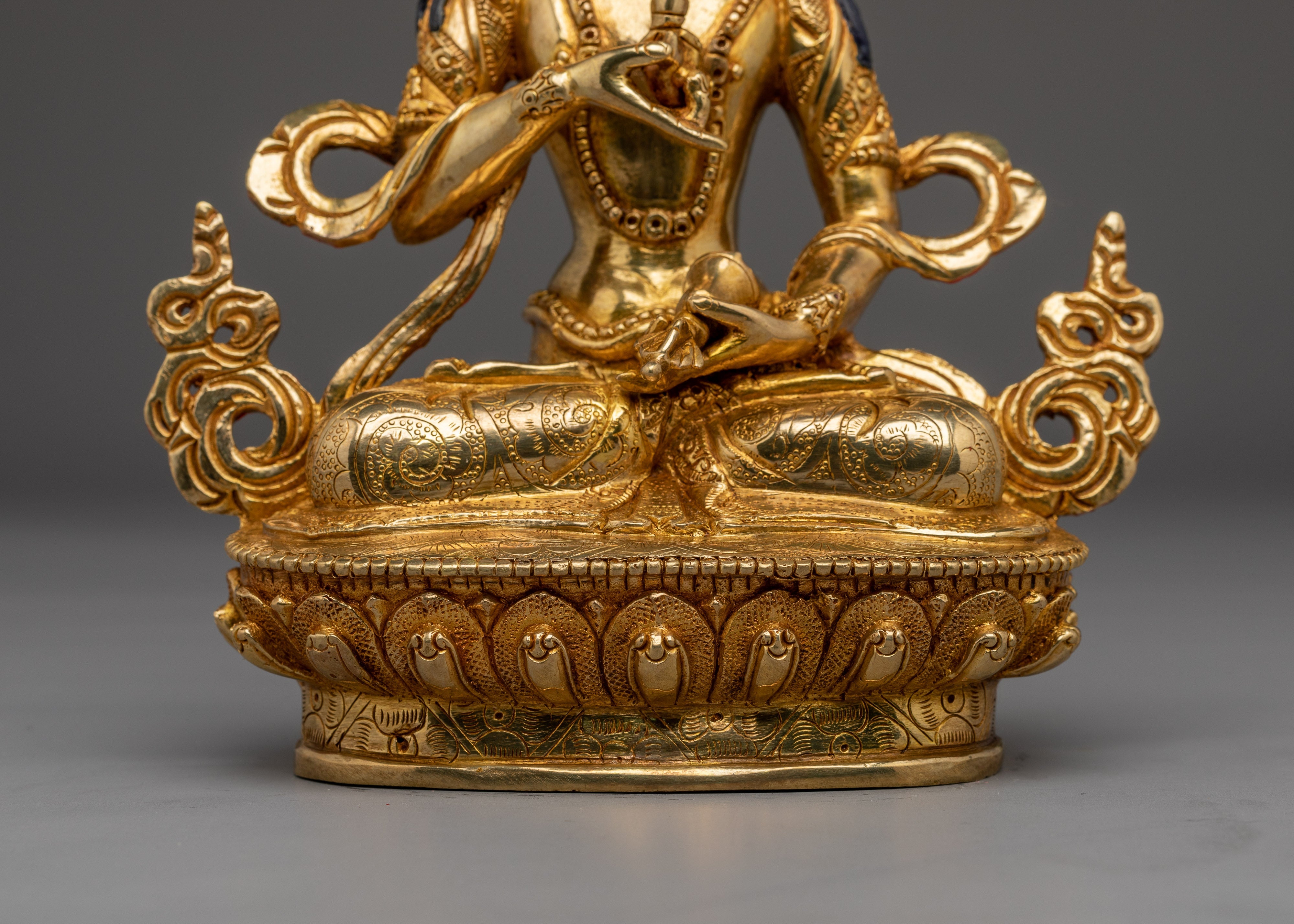 Vajrasattva Buddhist Sculpture for Meditation | Traditional Artwork