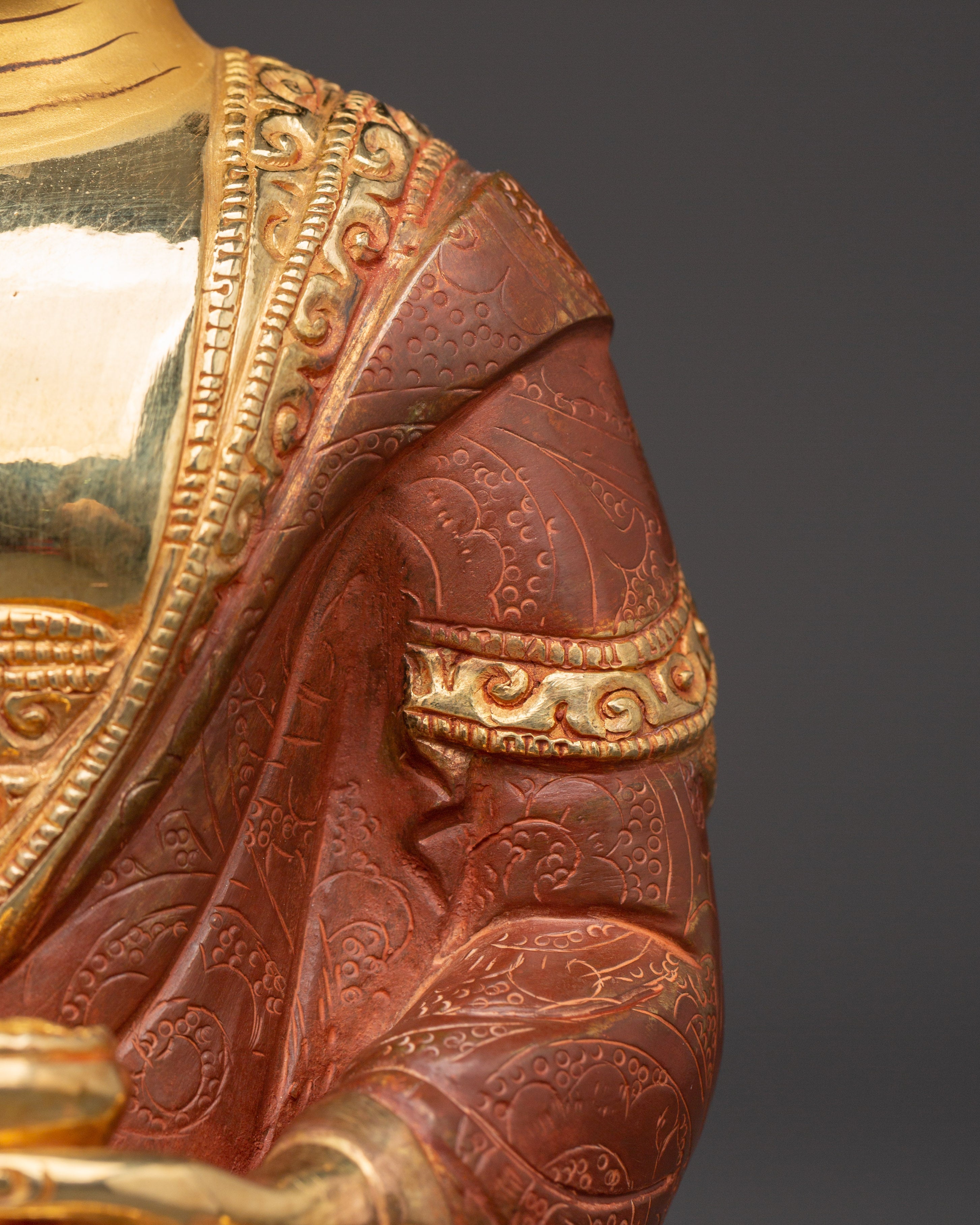 Handcrafted Shakyamuni Buddha Statue: The Enlightened Sage