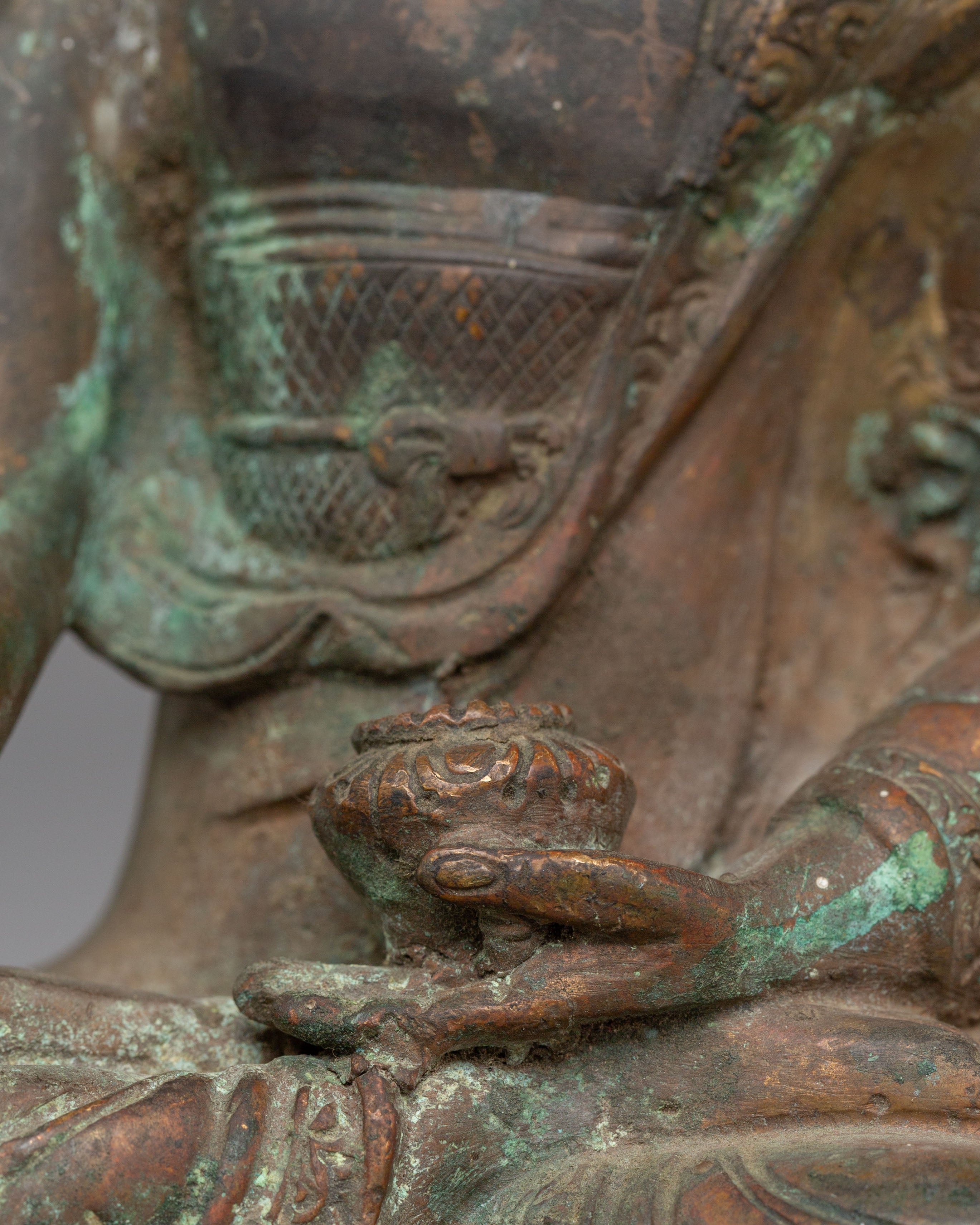 Peaceful Shakyamuni Buddha Sculpture | Ideal for Rituals