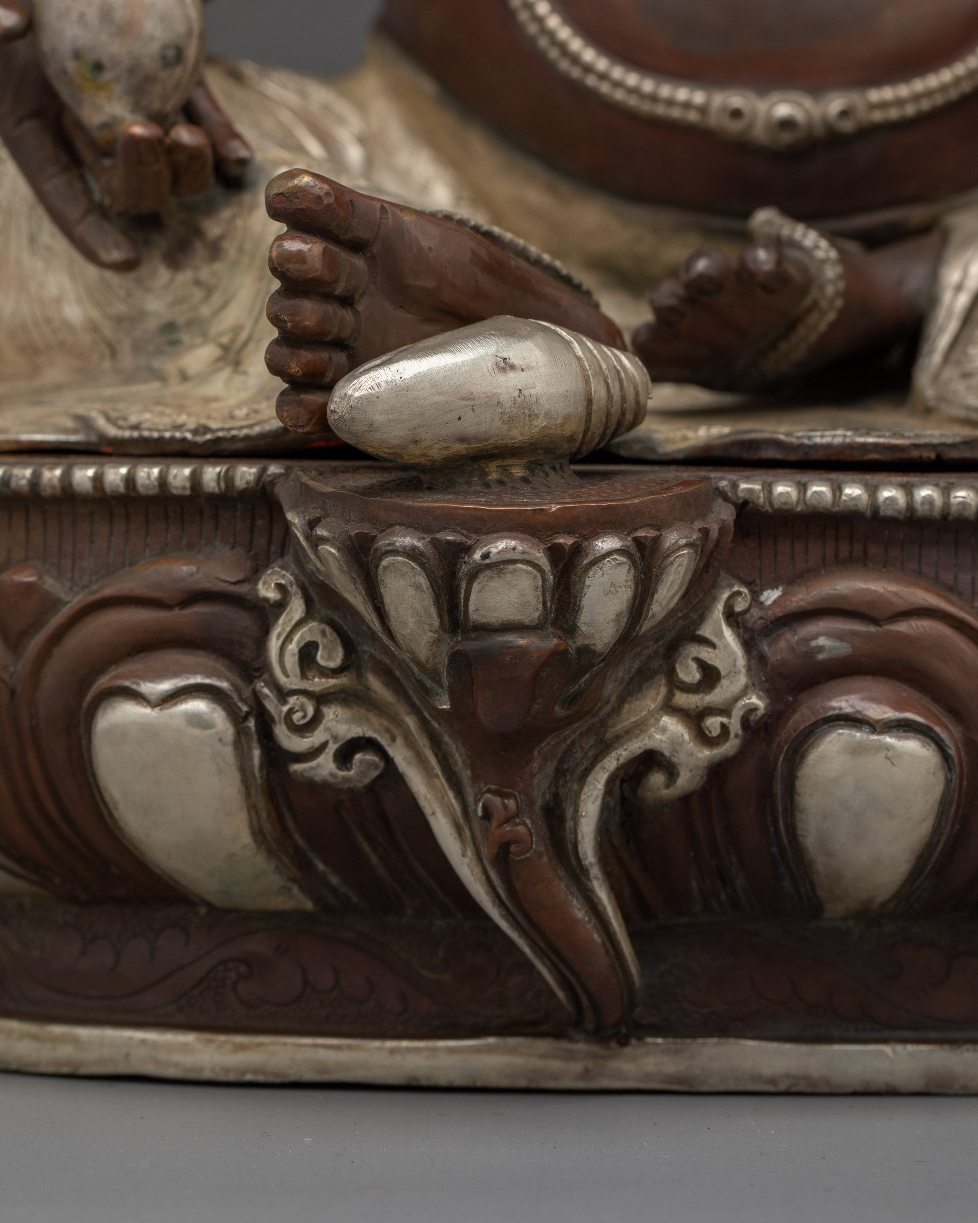 Religious Artwork of Dzambhala | The Guardian of Prosperity