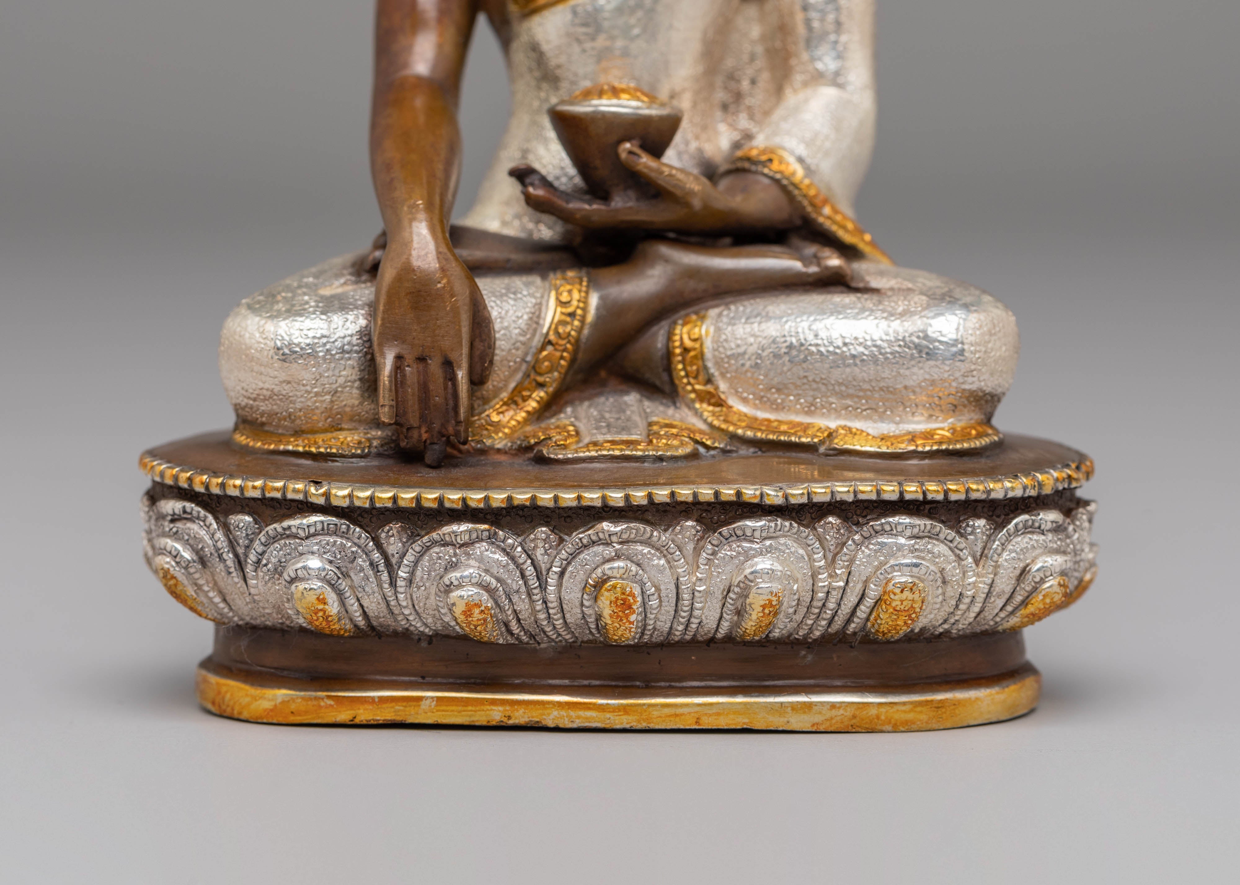 Handmade Buddhist Gautam Buddha Statue | Peaceful Shakyamuni Buddha Art