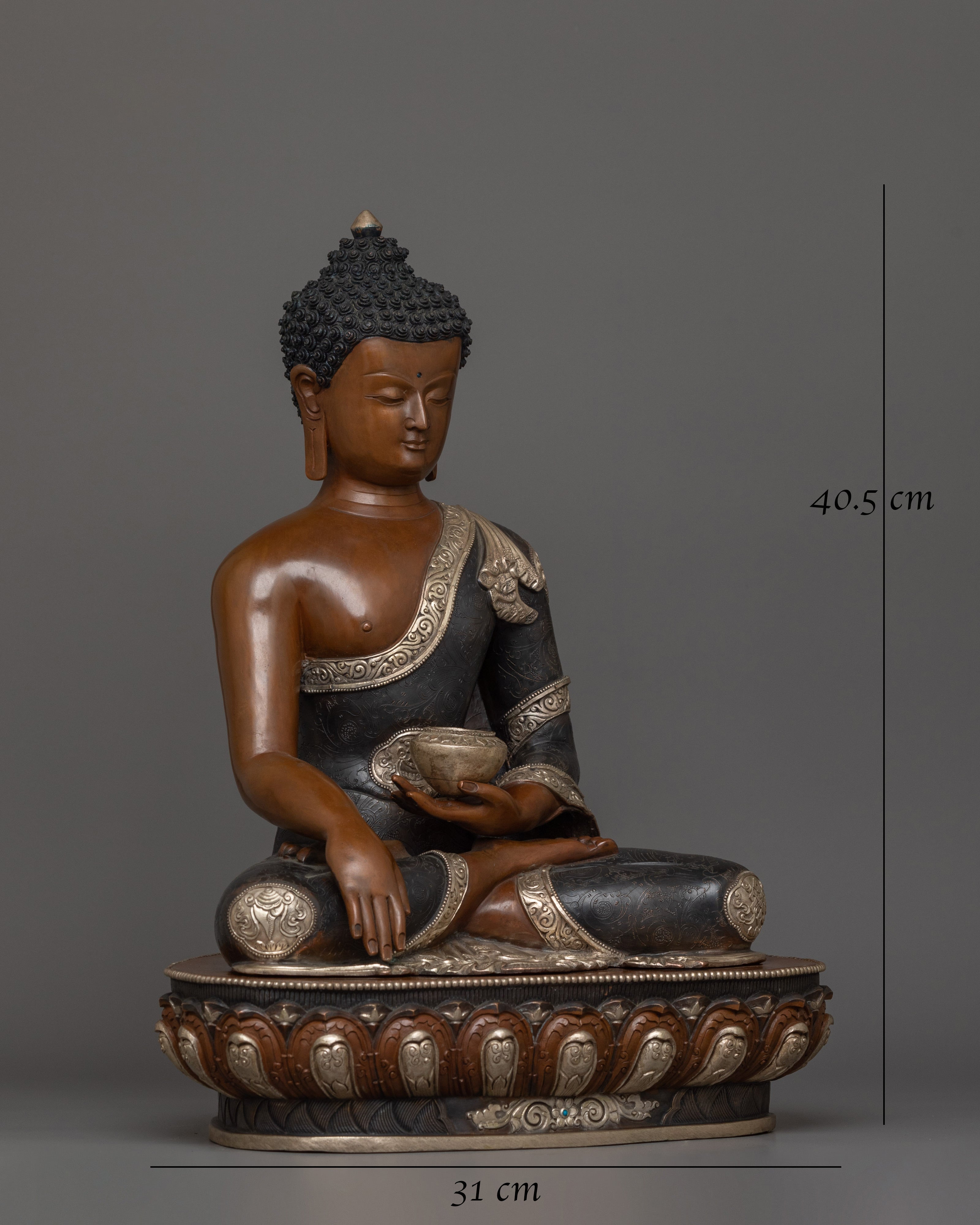 sacred-sculpture-of-shakyamuni-buddha