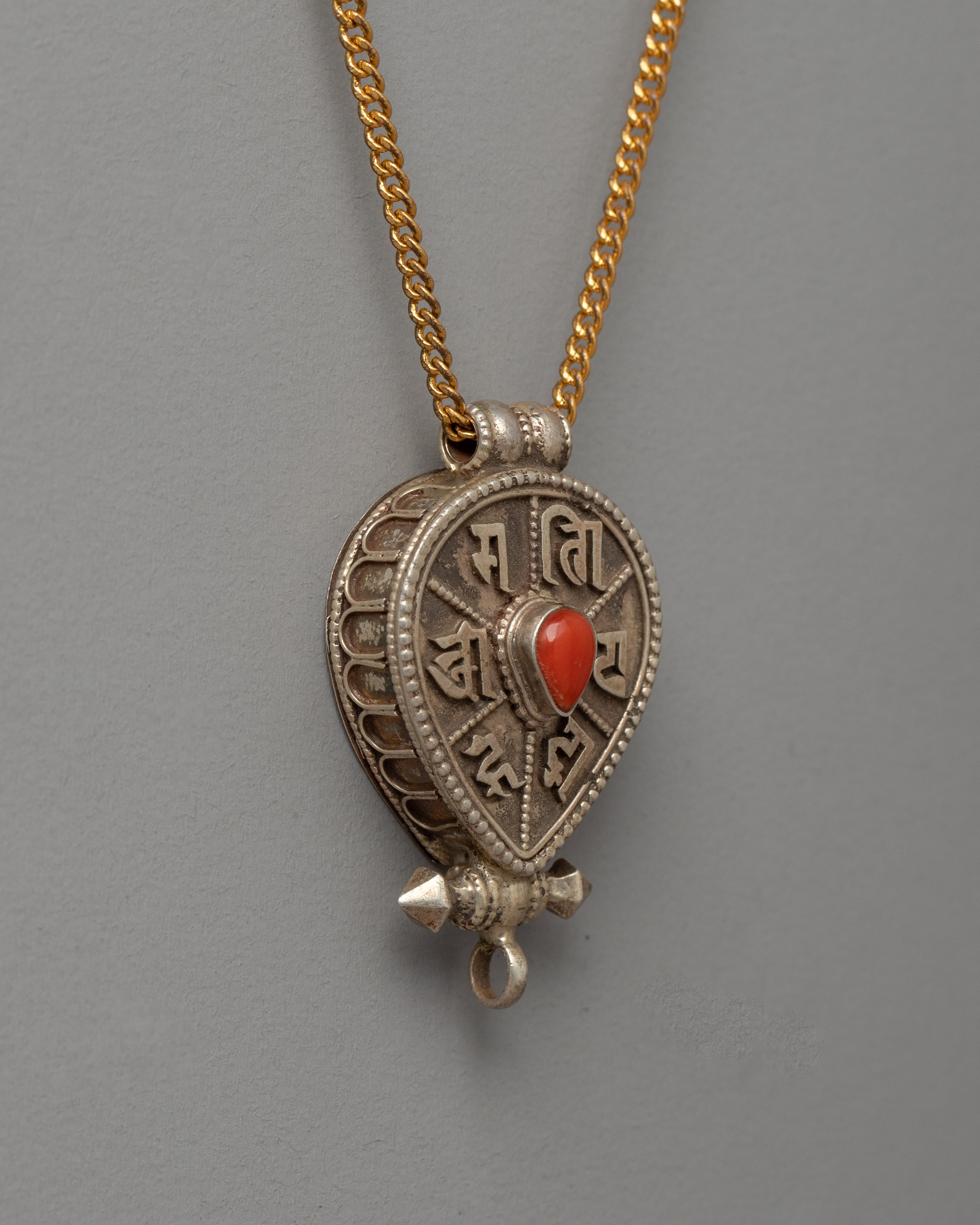 Avalokiteshvara Mantra Ghau Locket | Symbol of Compassion and Spiritual Protection