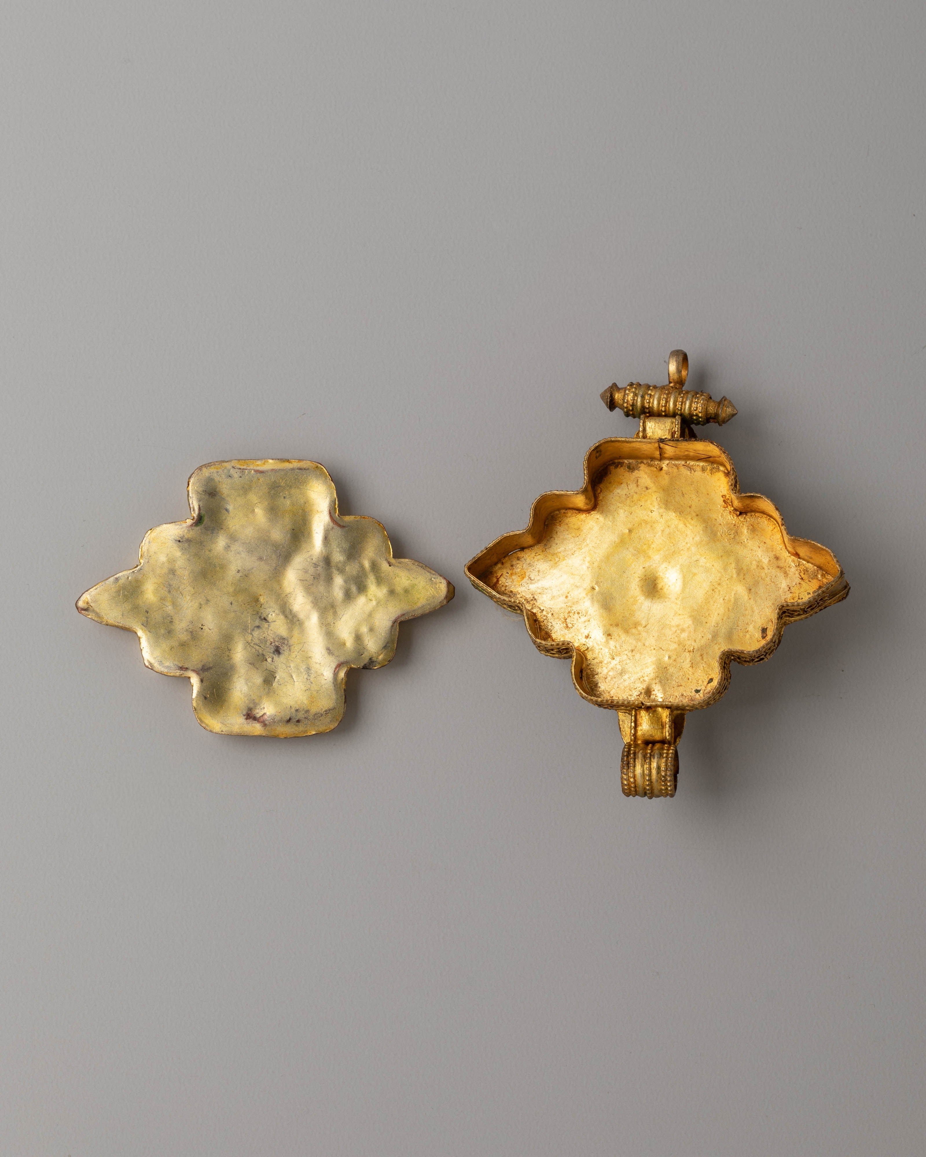 Sacred Ghau Box Locket for Accessory | Symbol of Spiritual Protection