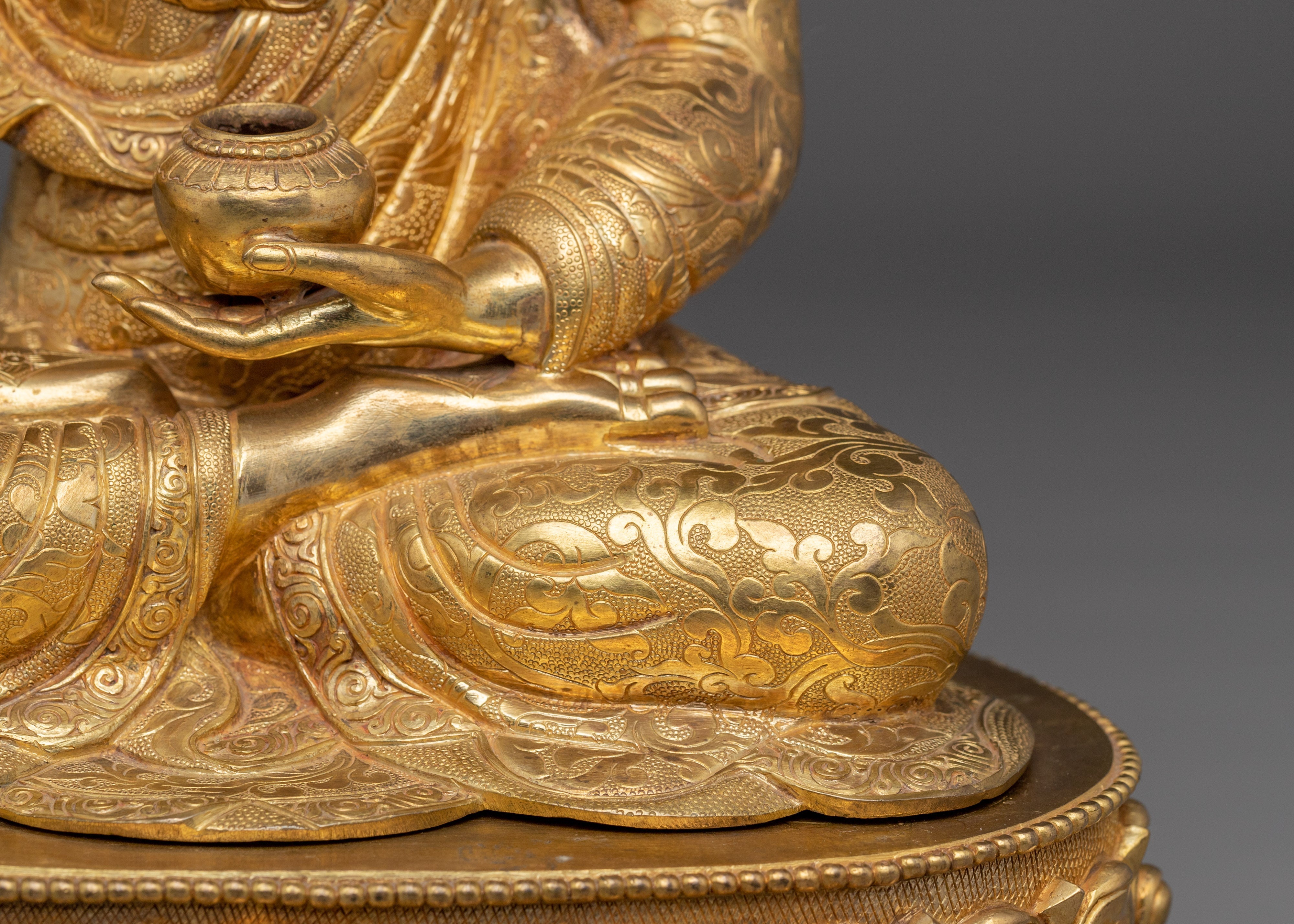 Buddhist Spiritual Icon Shakyamuni Buddha | Golden Handmade Statue