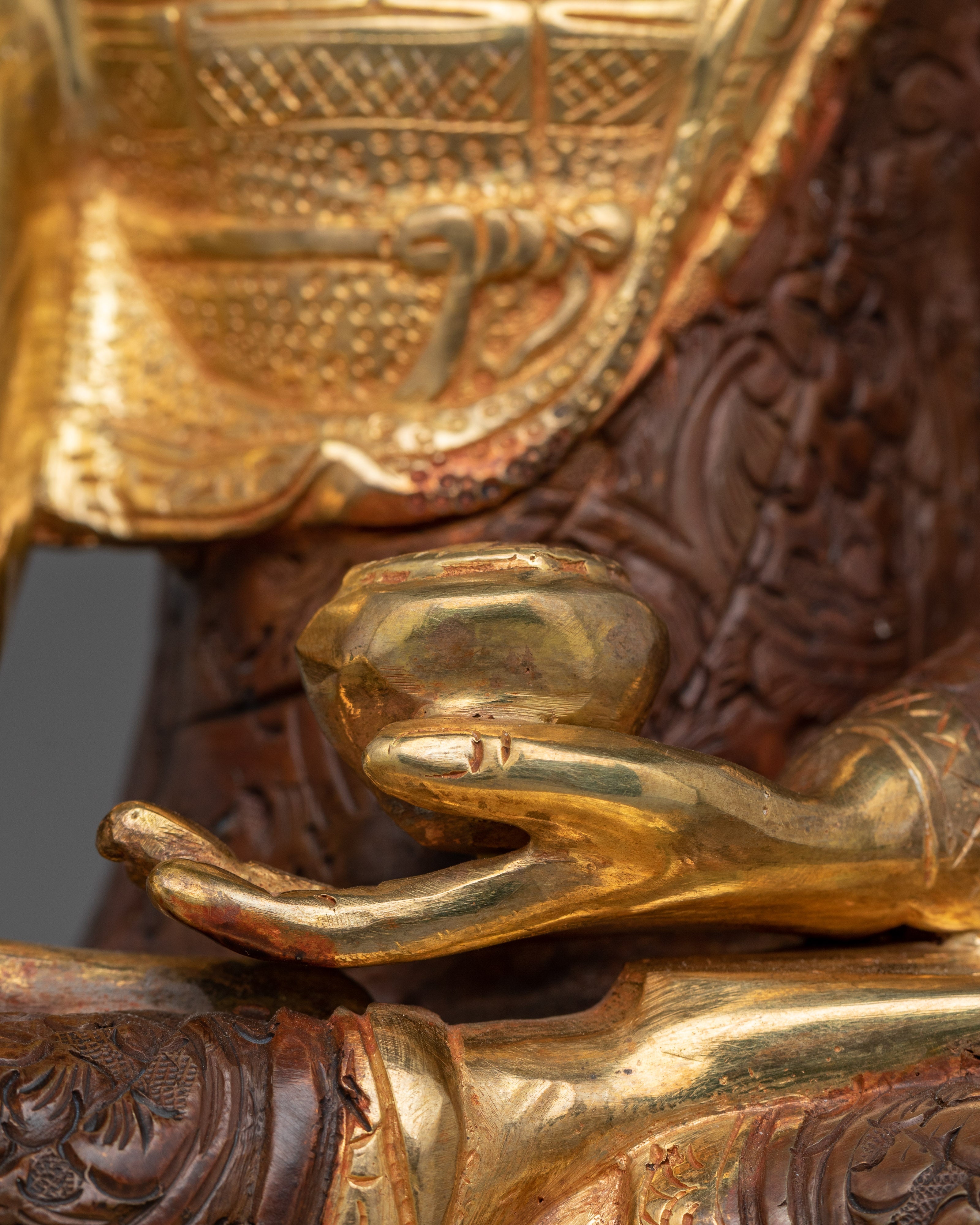 Shakyamuni Buddha Founder of the Buddhist Religion | Sacred Statue of Enlightenment