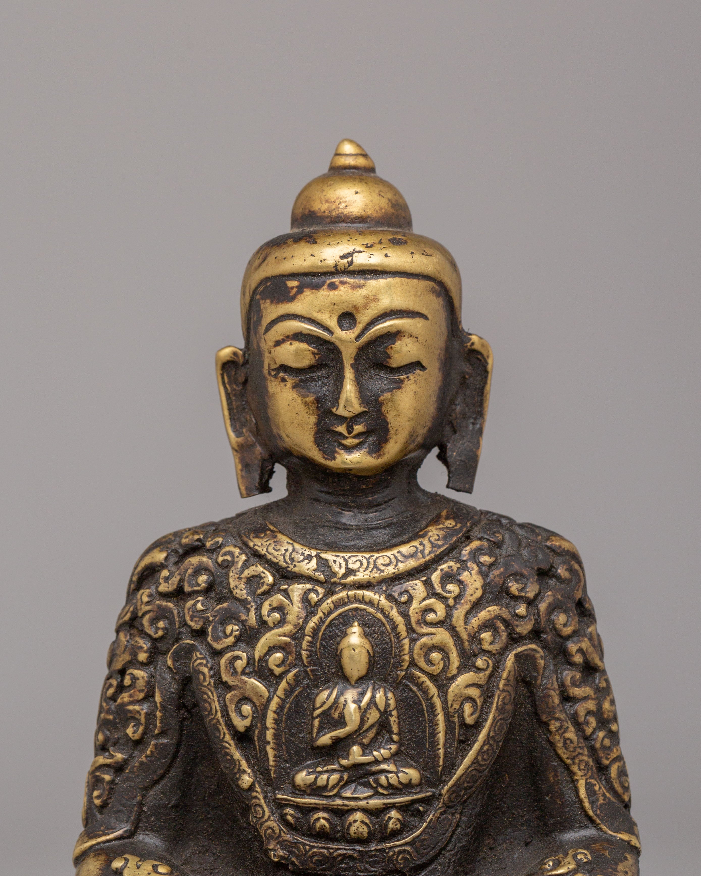Tibetan Amitabha Buddha Sculpture | Sacred Symbol of Compassion & Enlightenment
