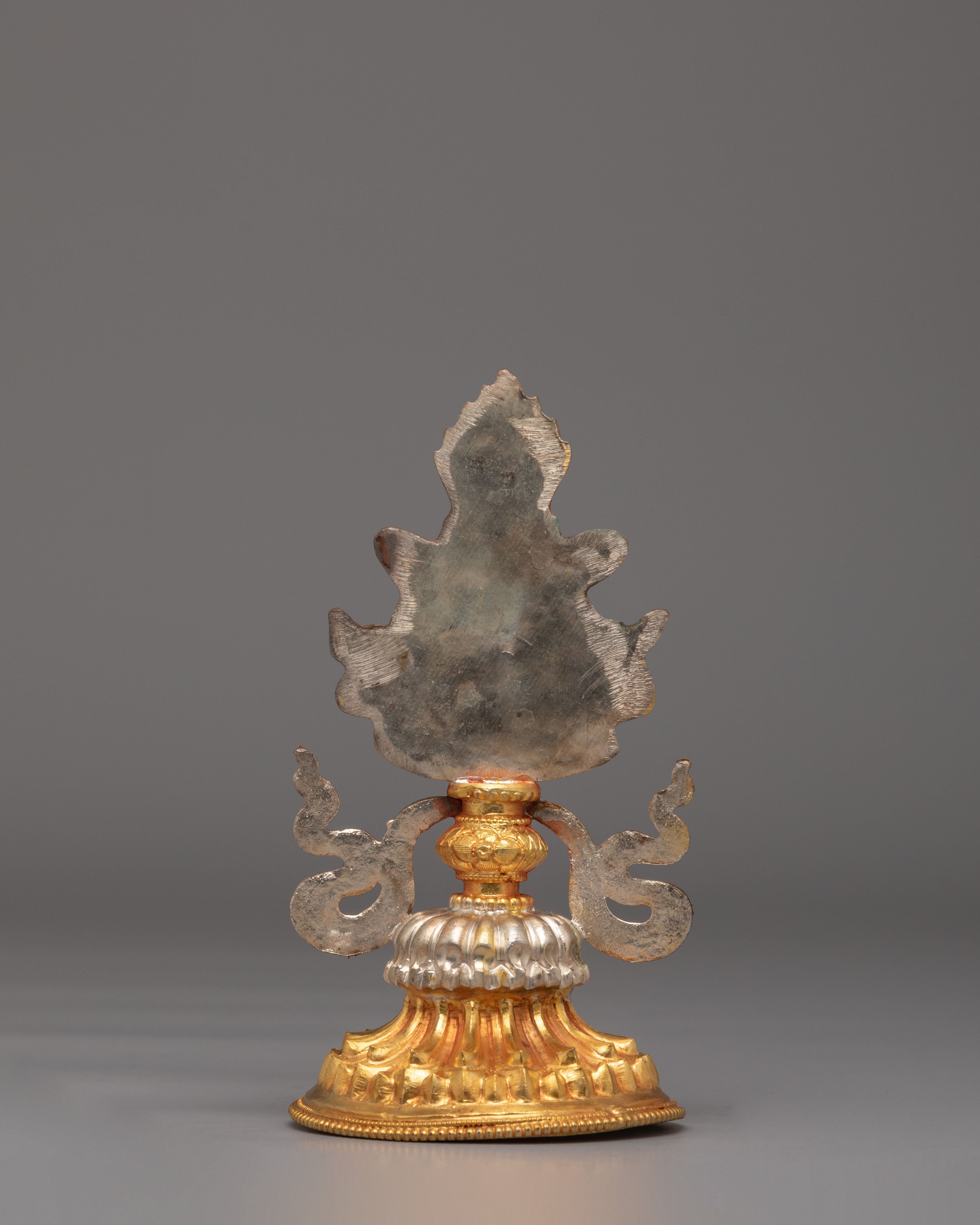 Sacred Altar Auspicious Symbols | Spiritual Significance in Buddhism