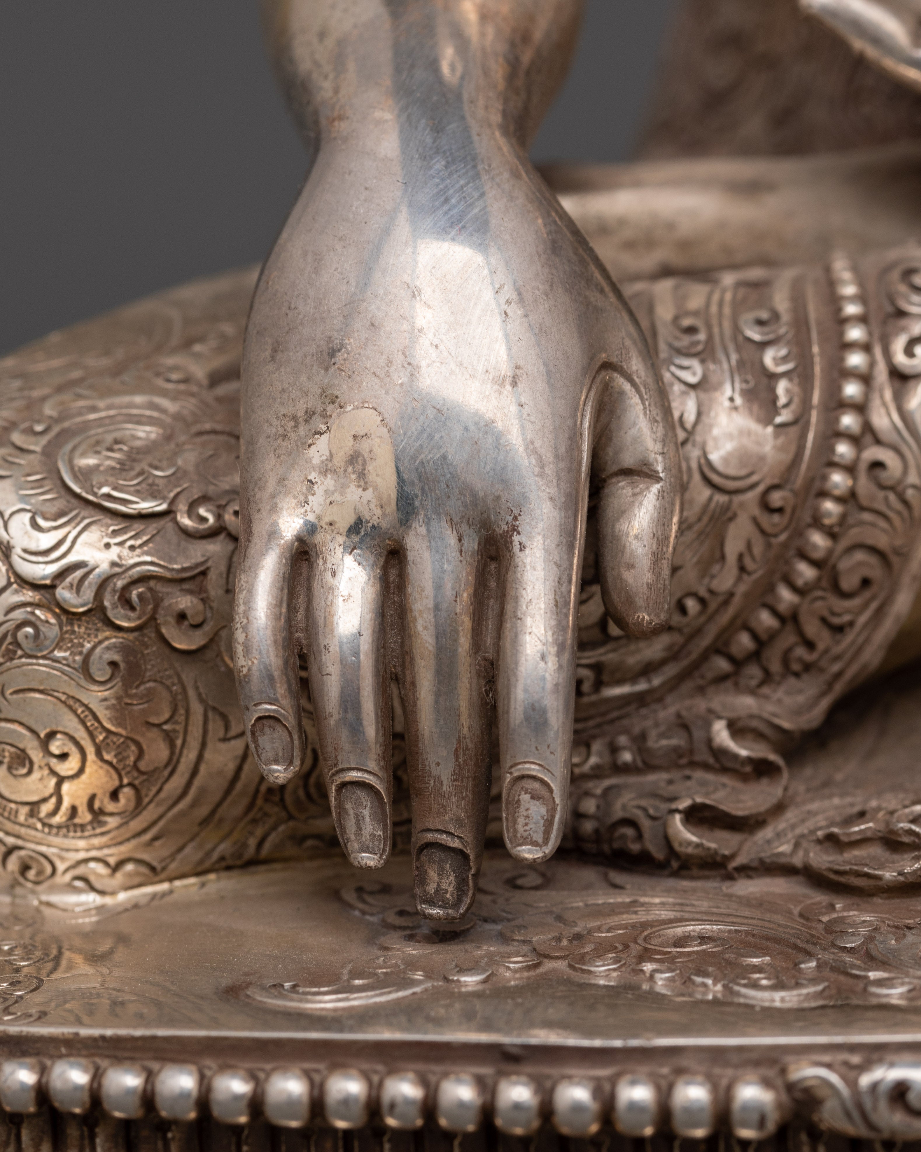 Pure Silver Shakyamuni Buddha Statue | Handcrafted Spiritual Decor